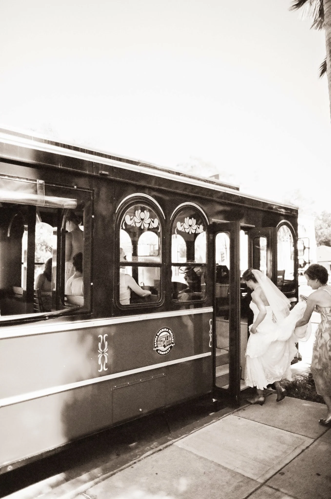 santabarbarawedding.com | photography: Nancy Neil | Orange Eclectic Wedding Ideas