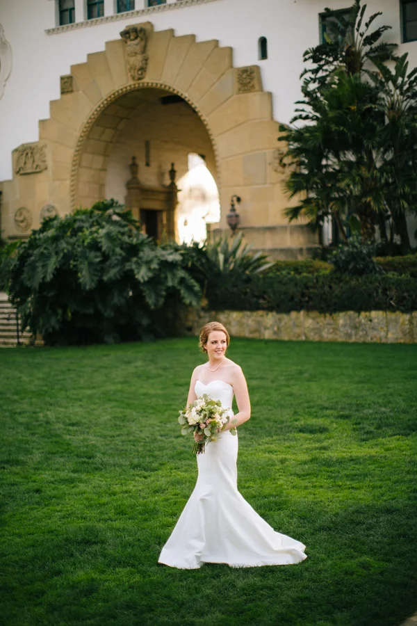 santabarbarawedding.com | Photo: Camryn Claire | Santa Barbara Courthouse Wedding Ideas