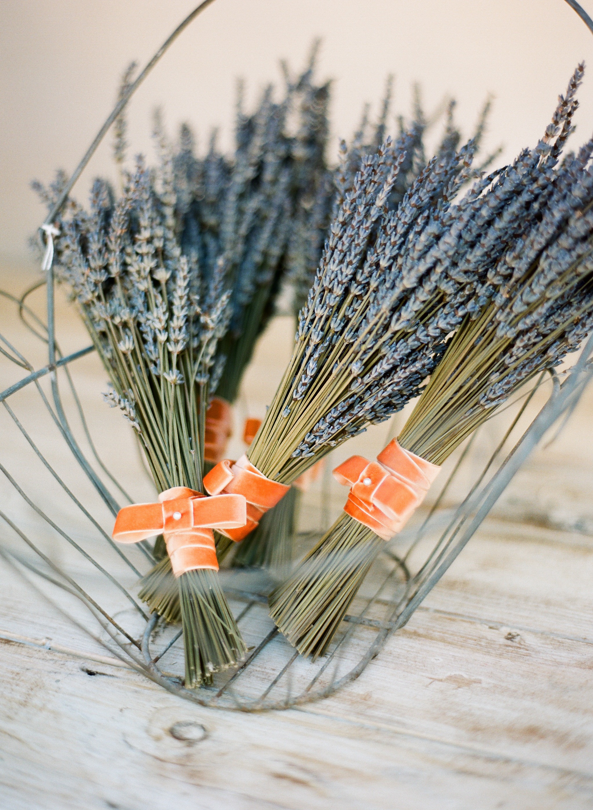 santabarbarawedding.com | Photo: Beaux Arts Photographie | Greek Garden Wedding Inspiration