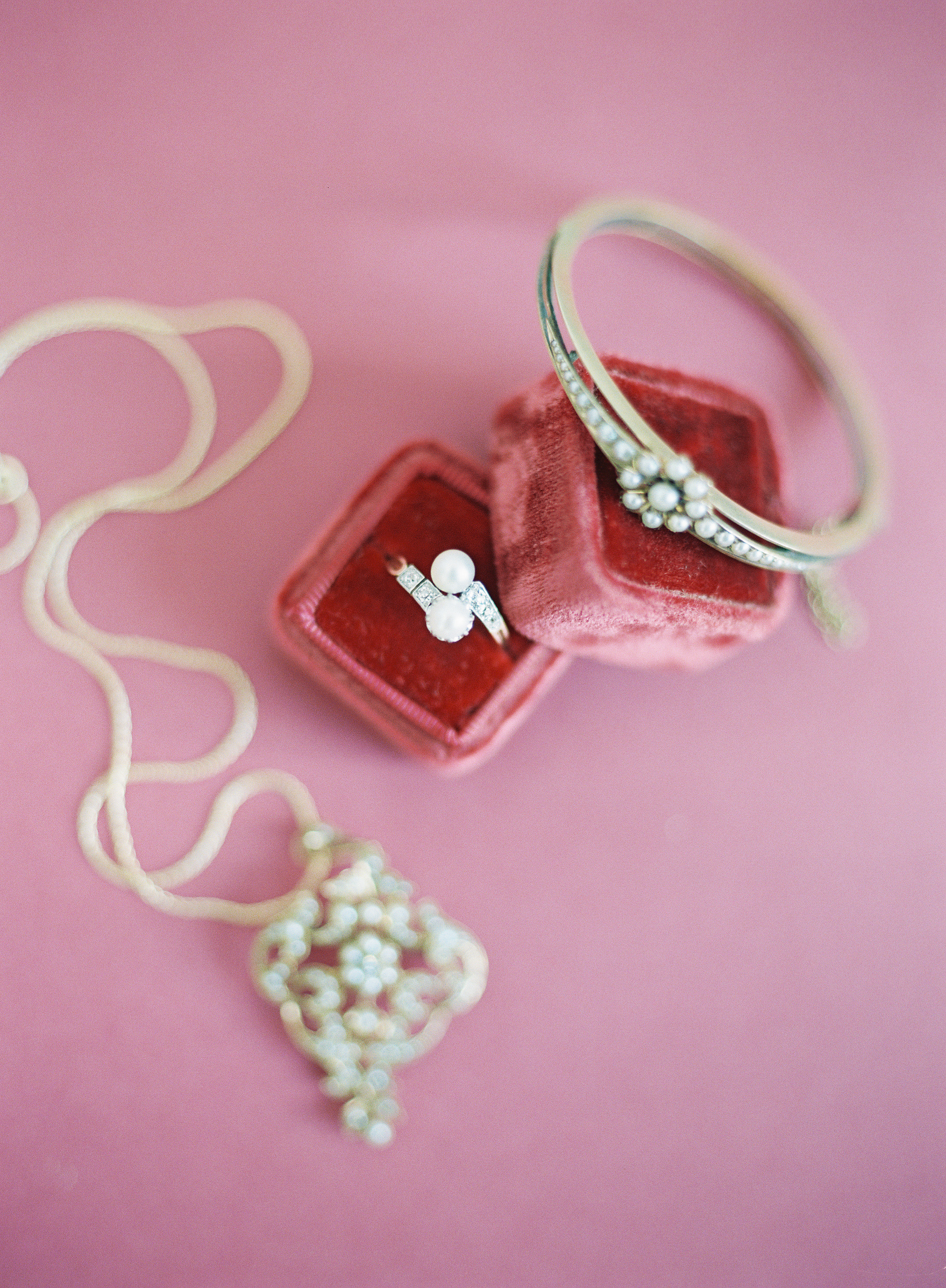 santabarbarawedding.com | photo: Caroline Tran | Tips for newly engaged couples
