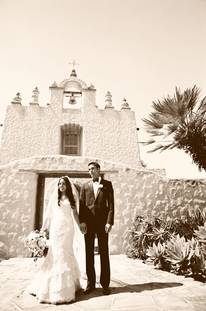 santabarbarawedding.com | Photo: Beaux Arts Photographie | Our lady of Mt Carmel wedding