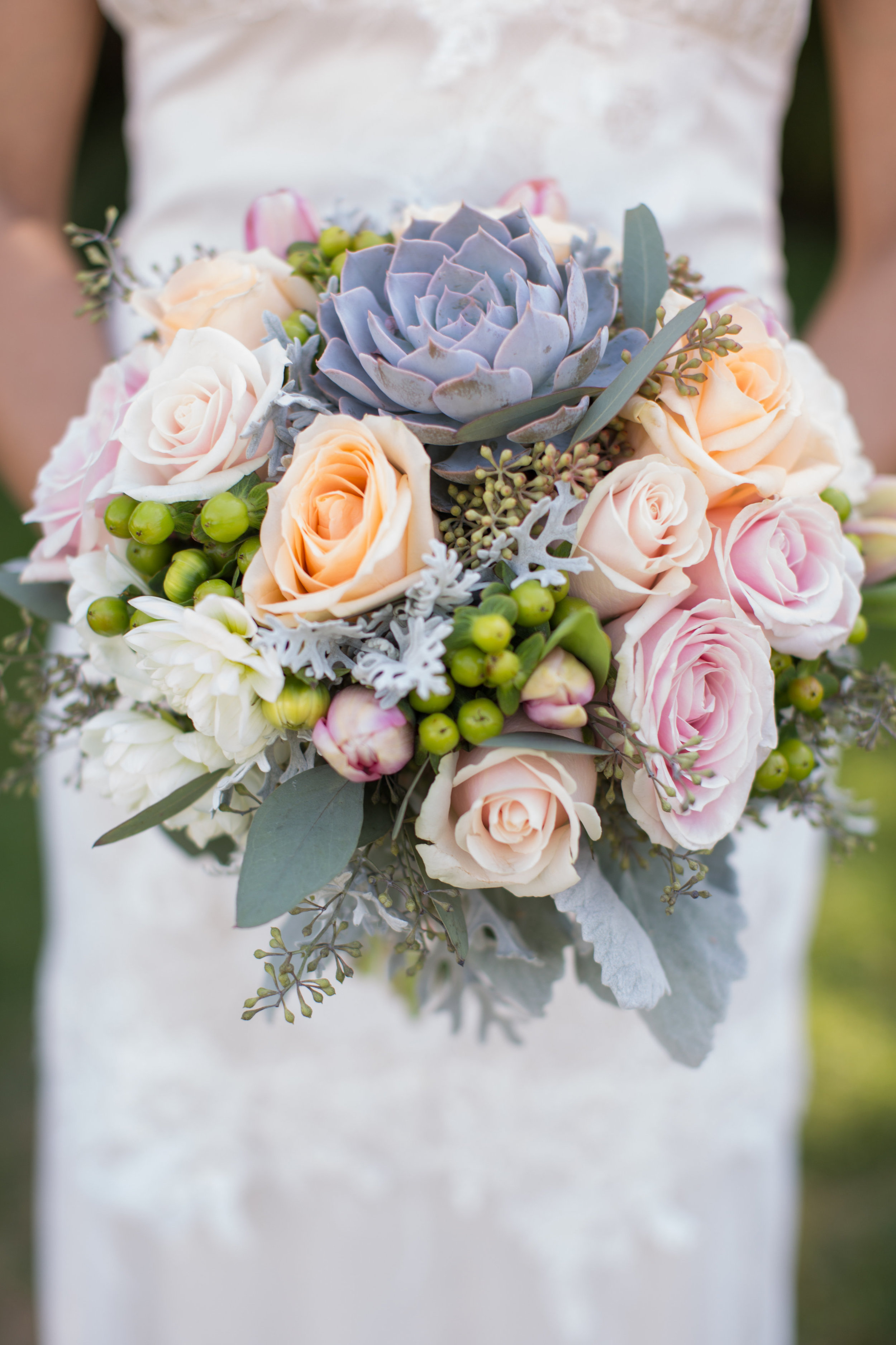 www.santabarbarawedding.com | Anna J Photography | University Club of Santa Barbara | Bridal Bouquet