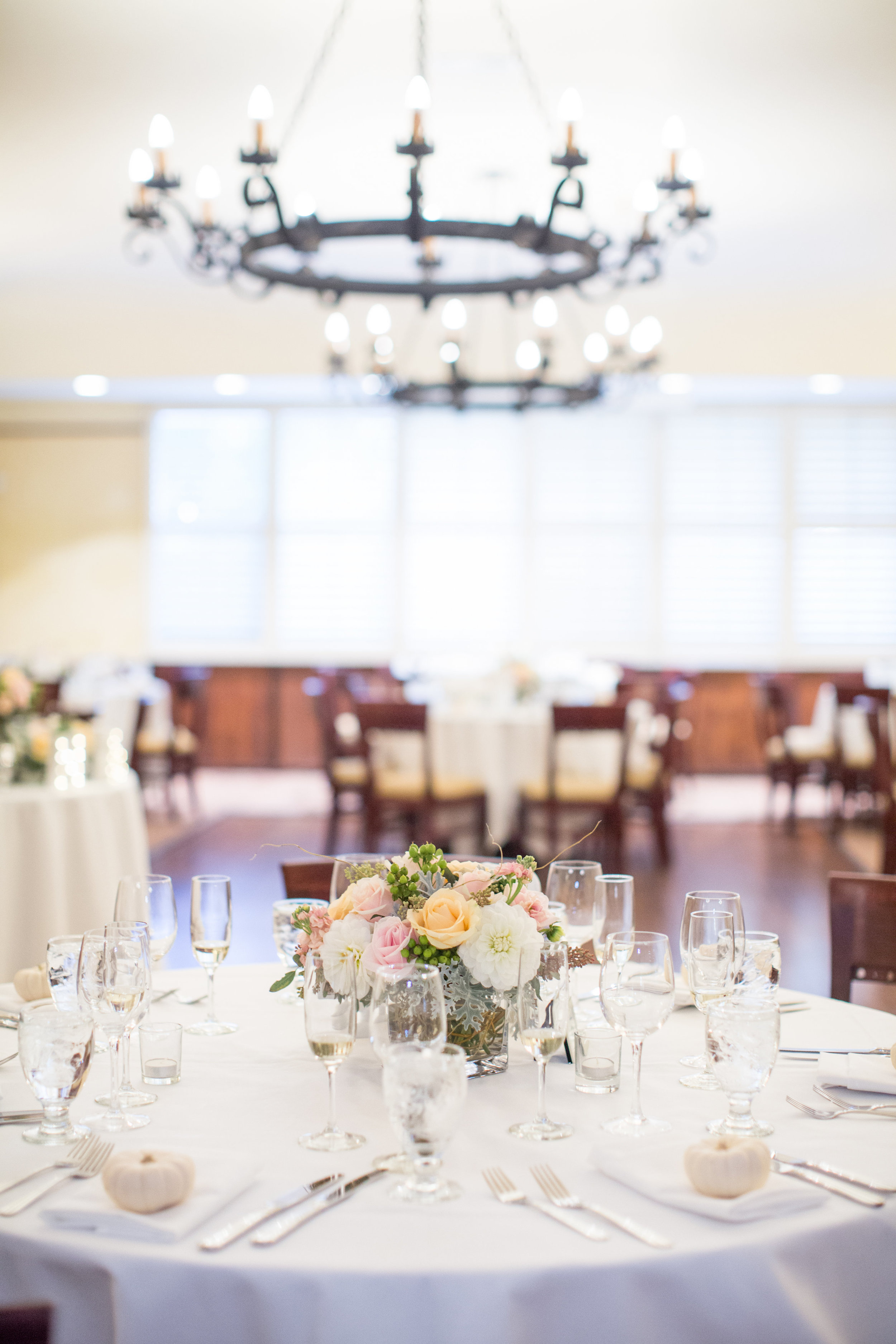 www.santabarbarawedding.com | Anna J Photography | University Club of Santa Barbara | Reception