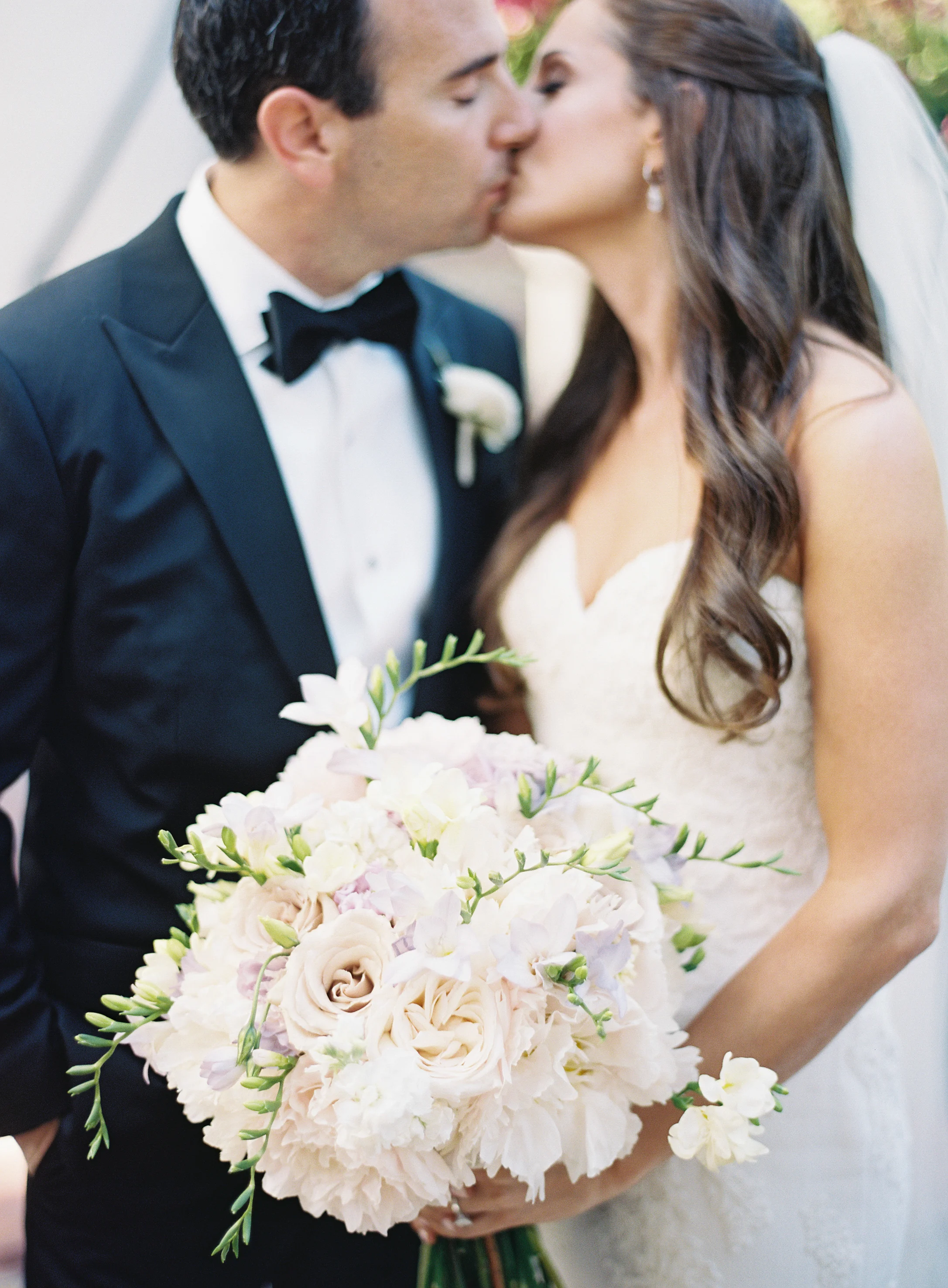www.santabarbarawedding.com | Ashley Kelemen Photography | Four Seasons Santa Barbara | Bride and Groom