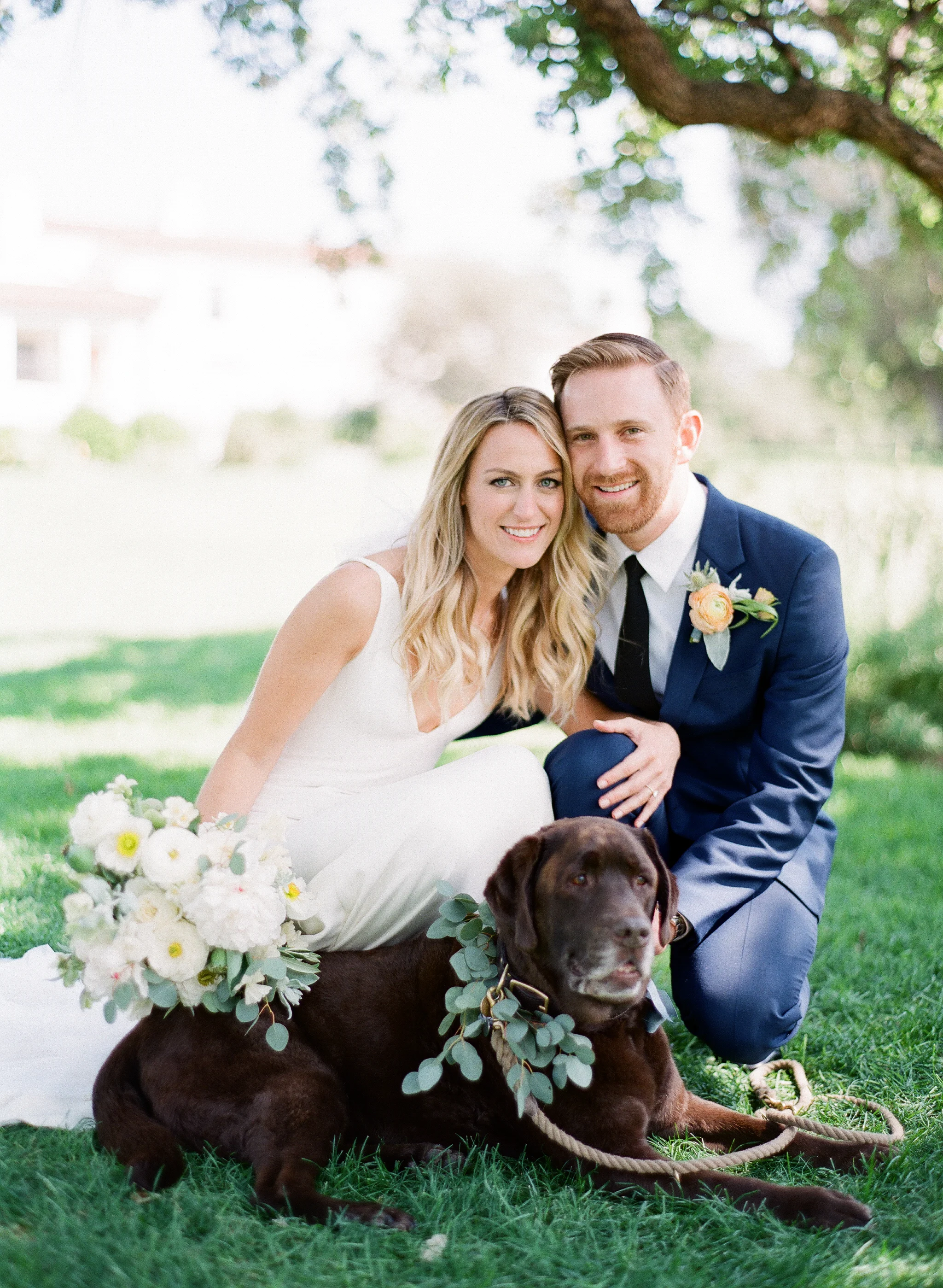 www.santabarbarawedding.com | Michelle Beller Photography | Ojai Valley Inn | Bride and Groom and Dog