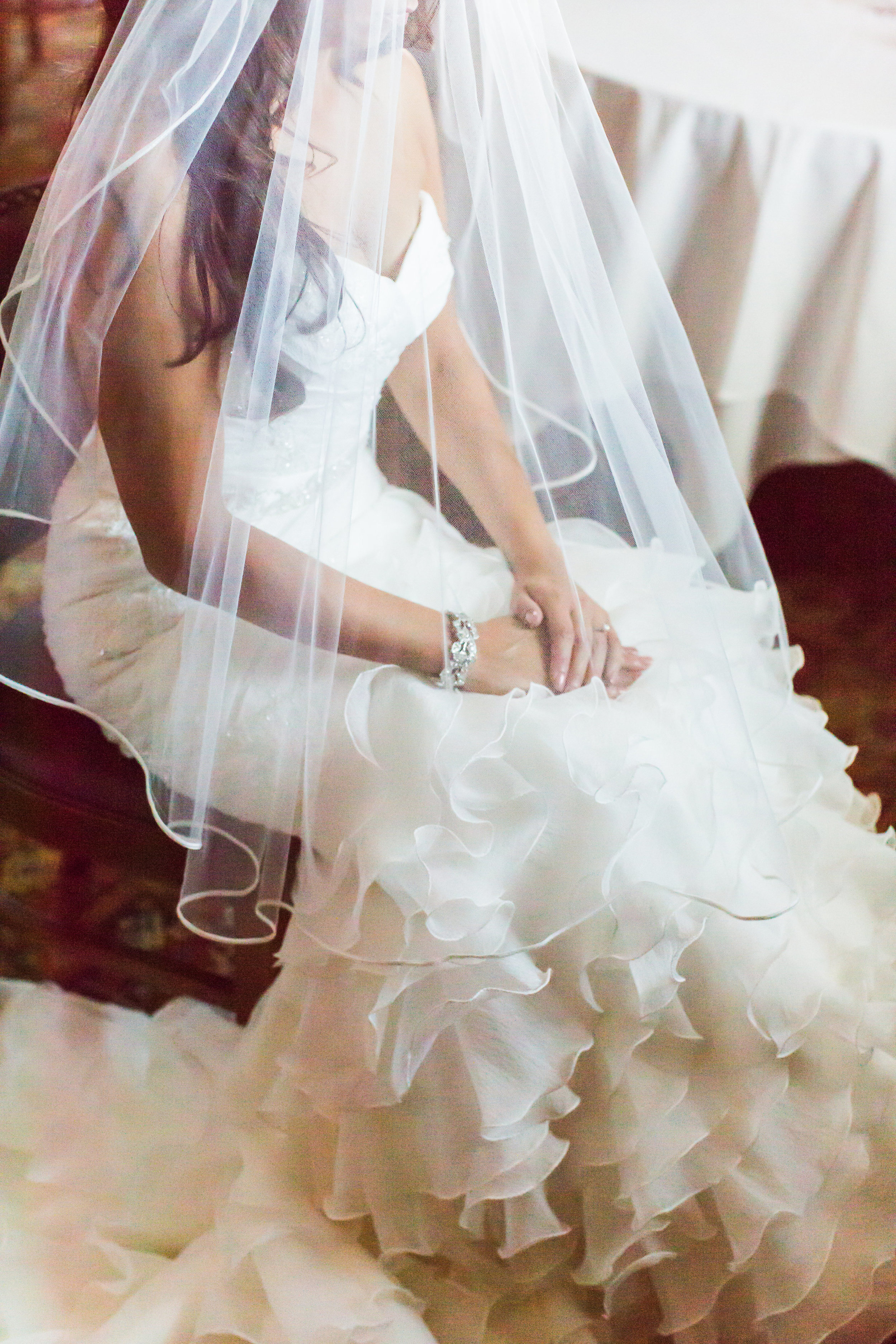 www.santabarbarawedding.com | Santa Barbara Club | Jessica Fairchild Photography | Bride