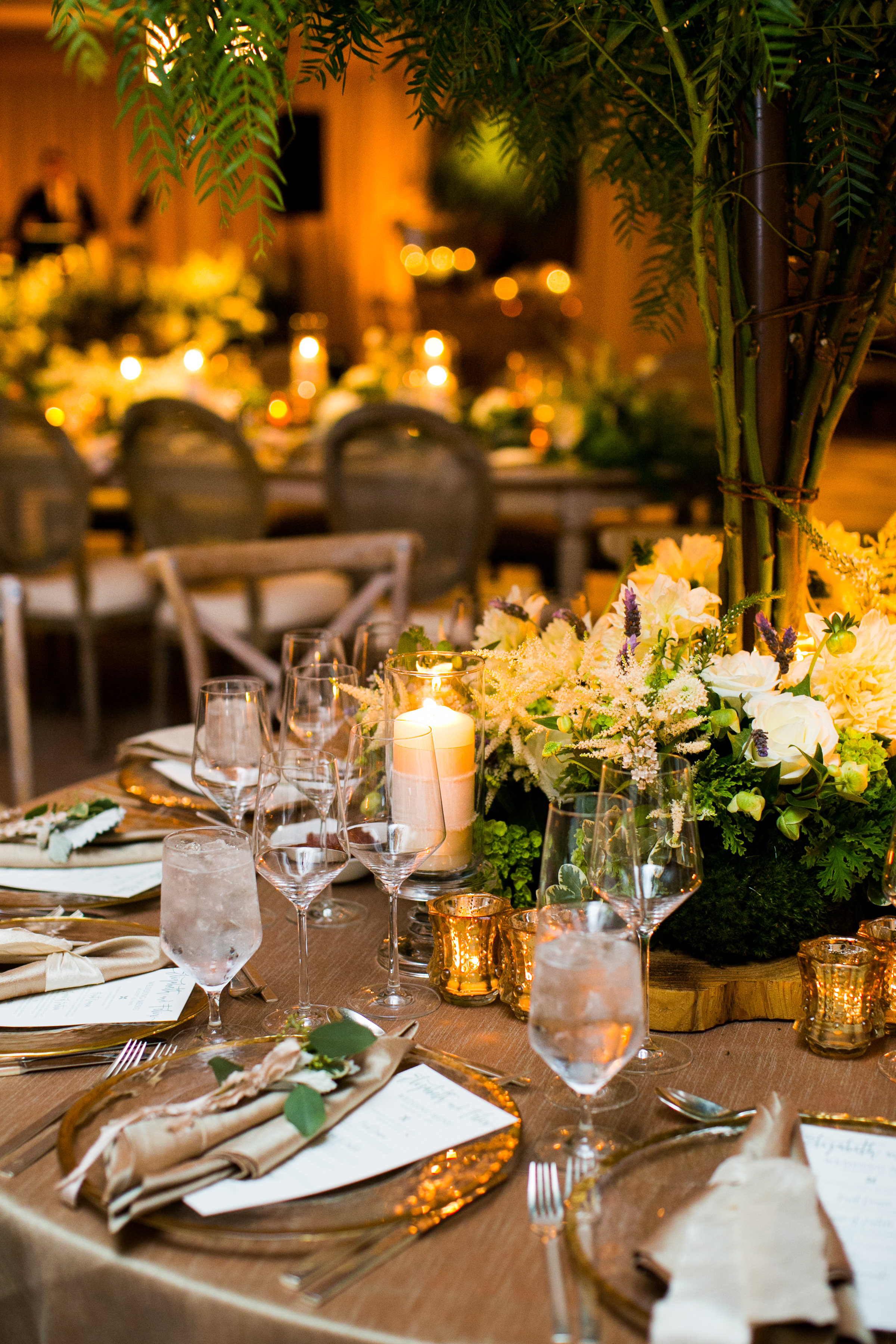 www.santabarbarawedding.com | Four Seasons Santa Barbara | Levine Fox Events | Callaway Gable Photo | Reception Table