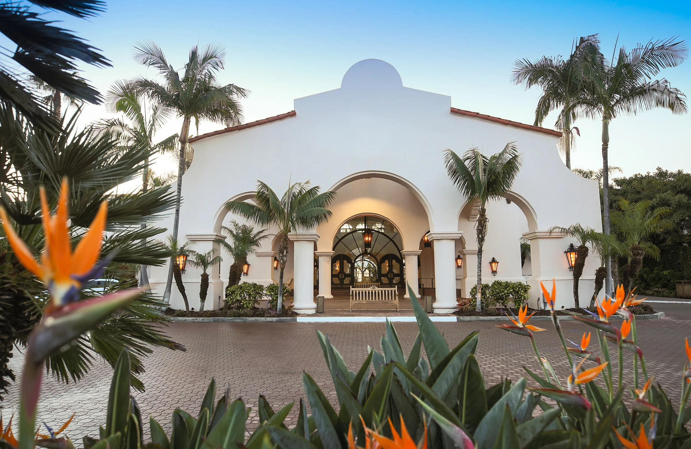 www.santabarbarawedding.com | Hilton Santa Barbara Beachfront Resort