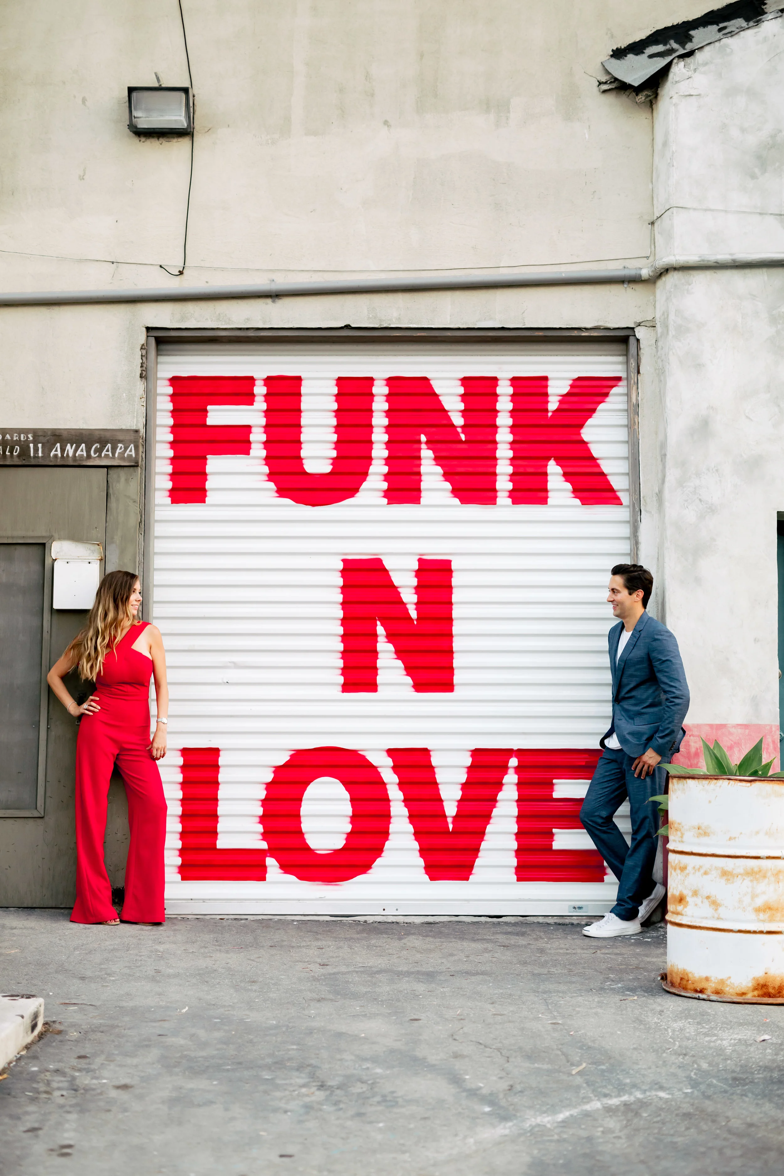 www.santabarbarawedding.com | Rewind Photography | Funk Zone | Engagement Session