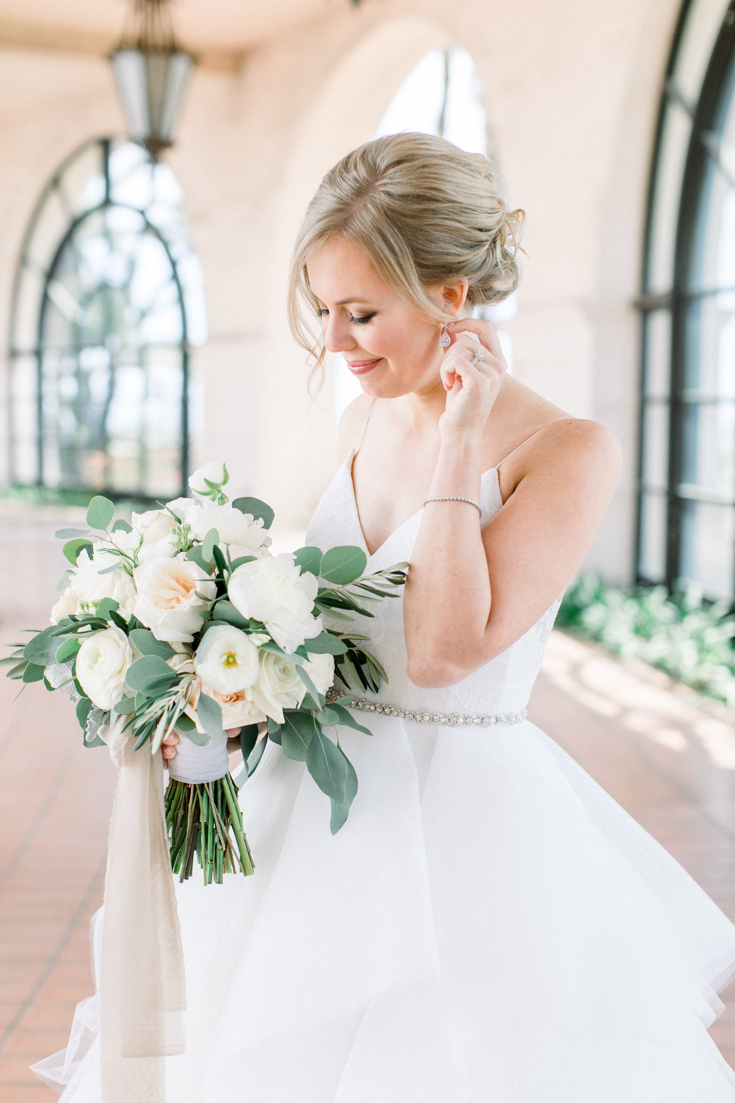 www.santabarbarawedding.com | Jenny Quicksall | Santa Barbara Club | Bluebell Events | Bride