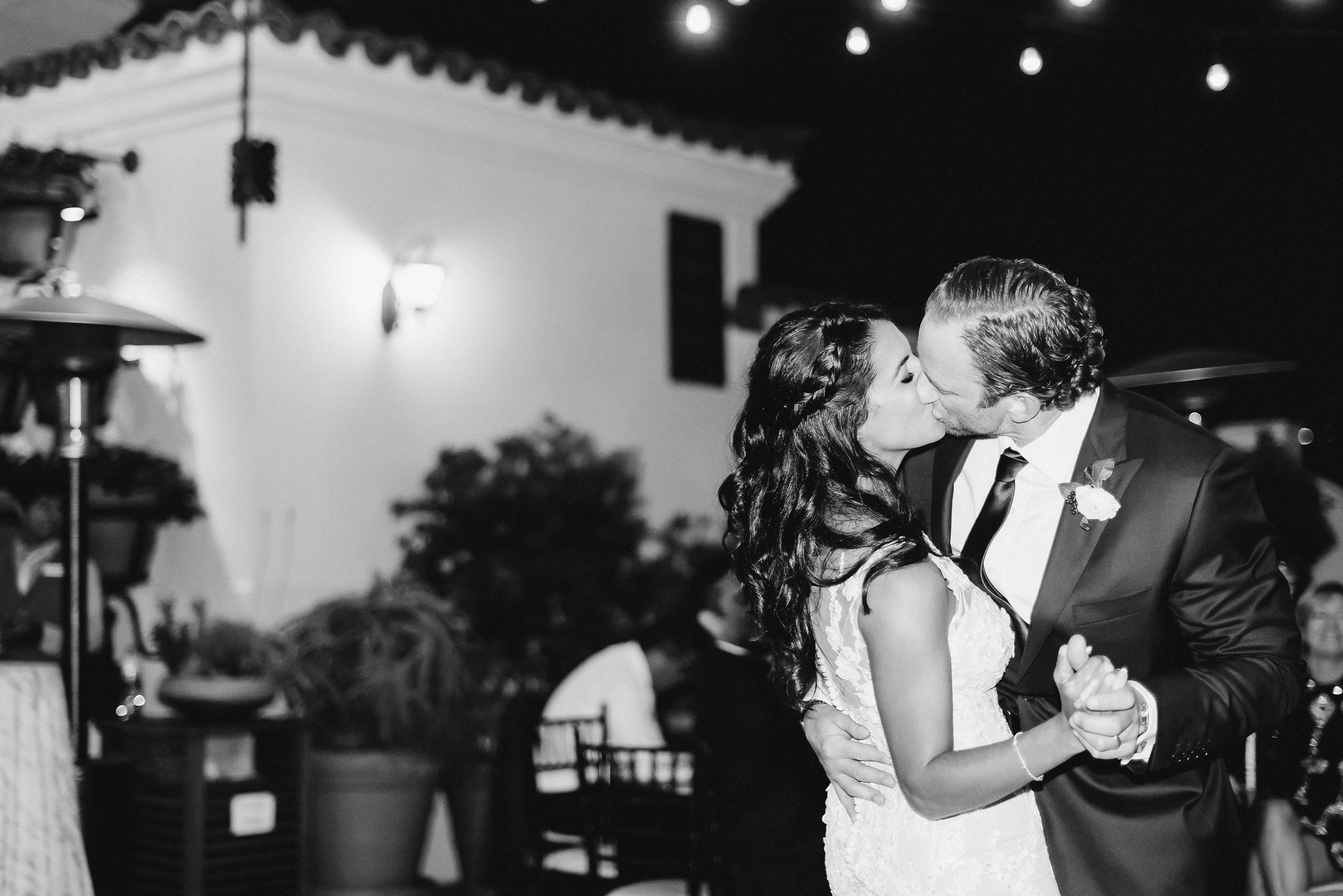 www.santabarbarawedding.com | Grace Kathryn Photography | Santa Barbara Courthouse | Canary Hotel | Amazing Days Events | Bride and Groom | First Dance