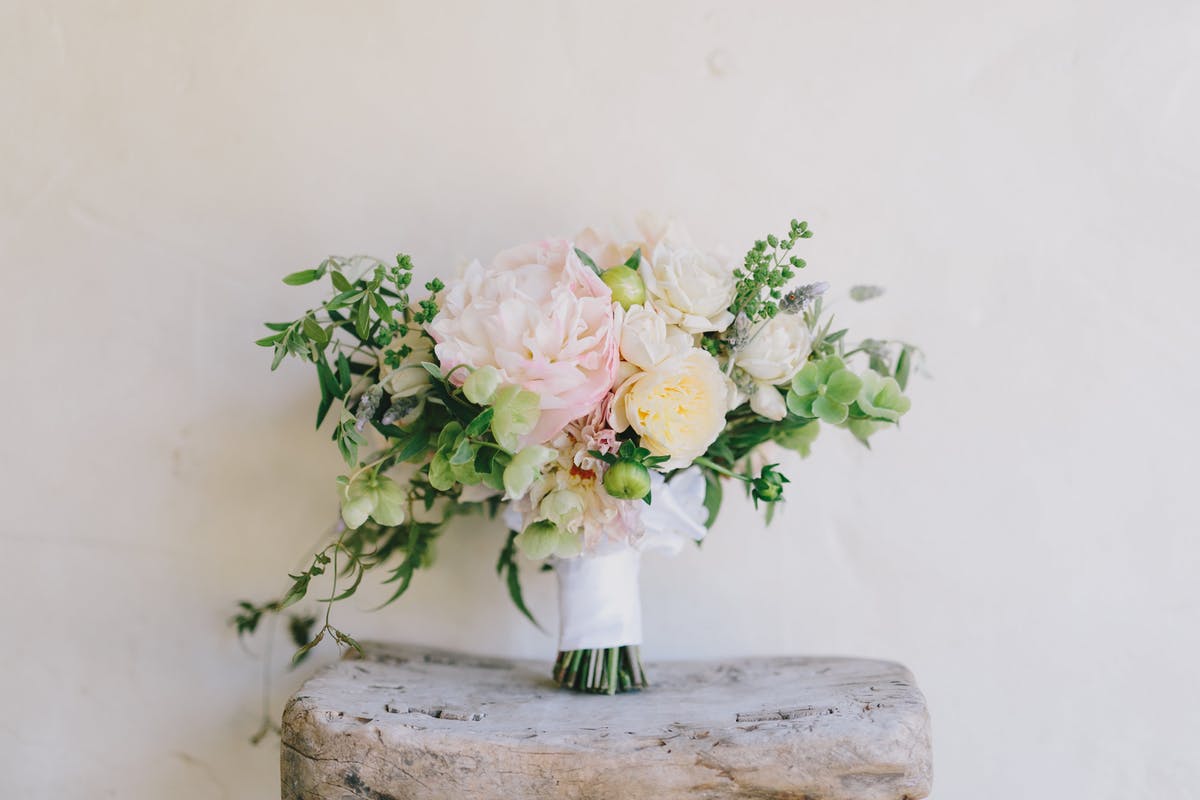 www.santabarbarawedding.com | San Ysidro Ranch | Alegria by Design | Jake + Necia Photography | Bridal Bouquet