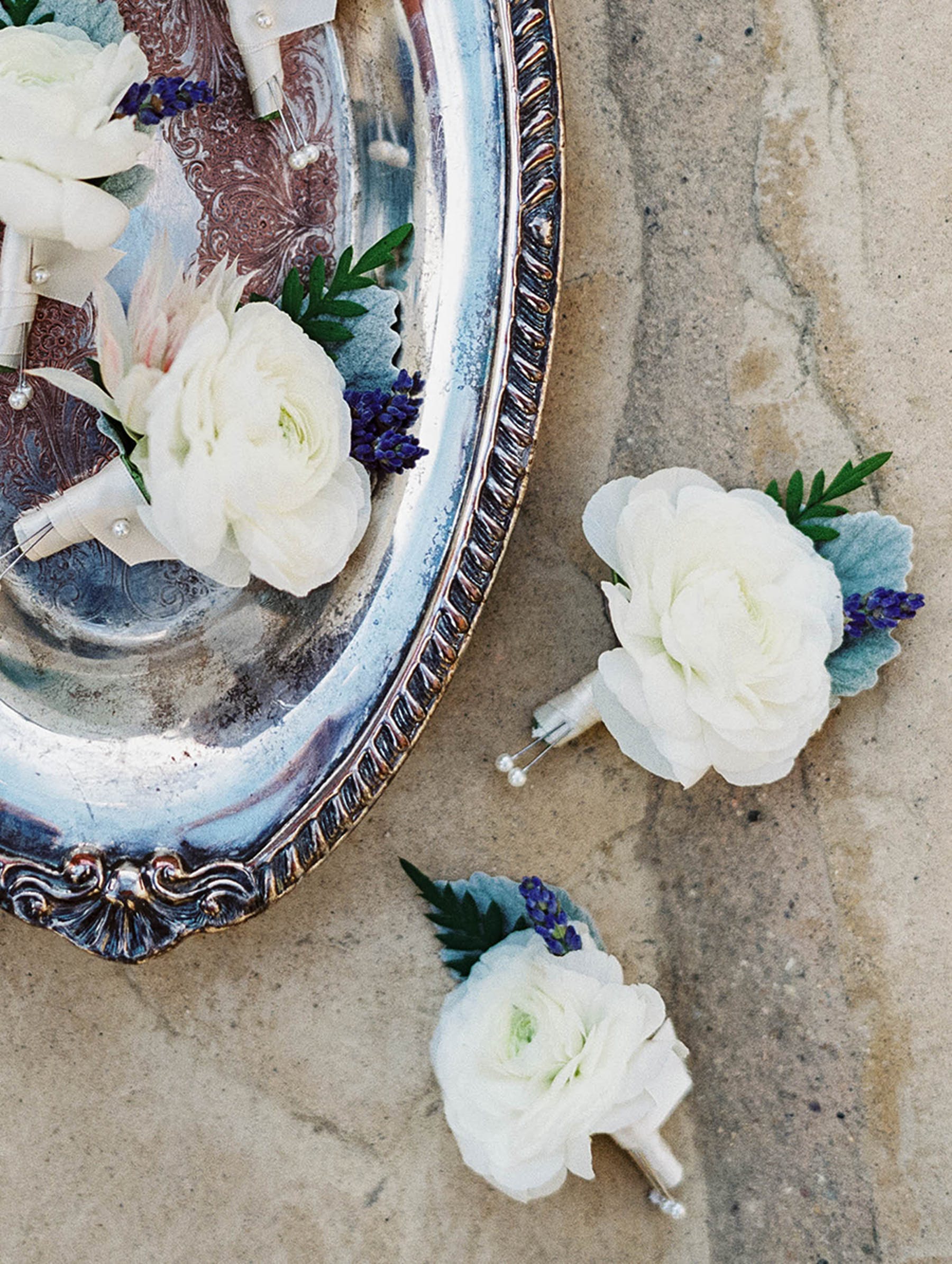 www.santabarbarawedding.com | Sunstone Winery | Luna de Mare | Esoteric Events | Boutonnieres