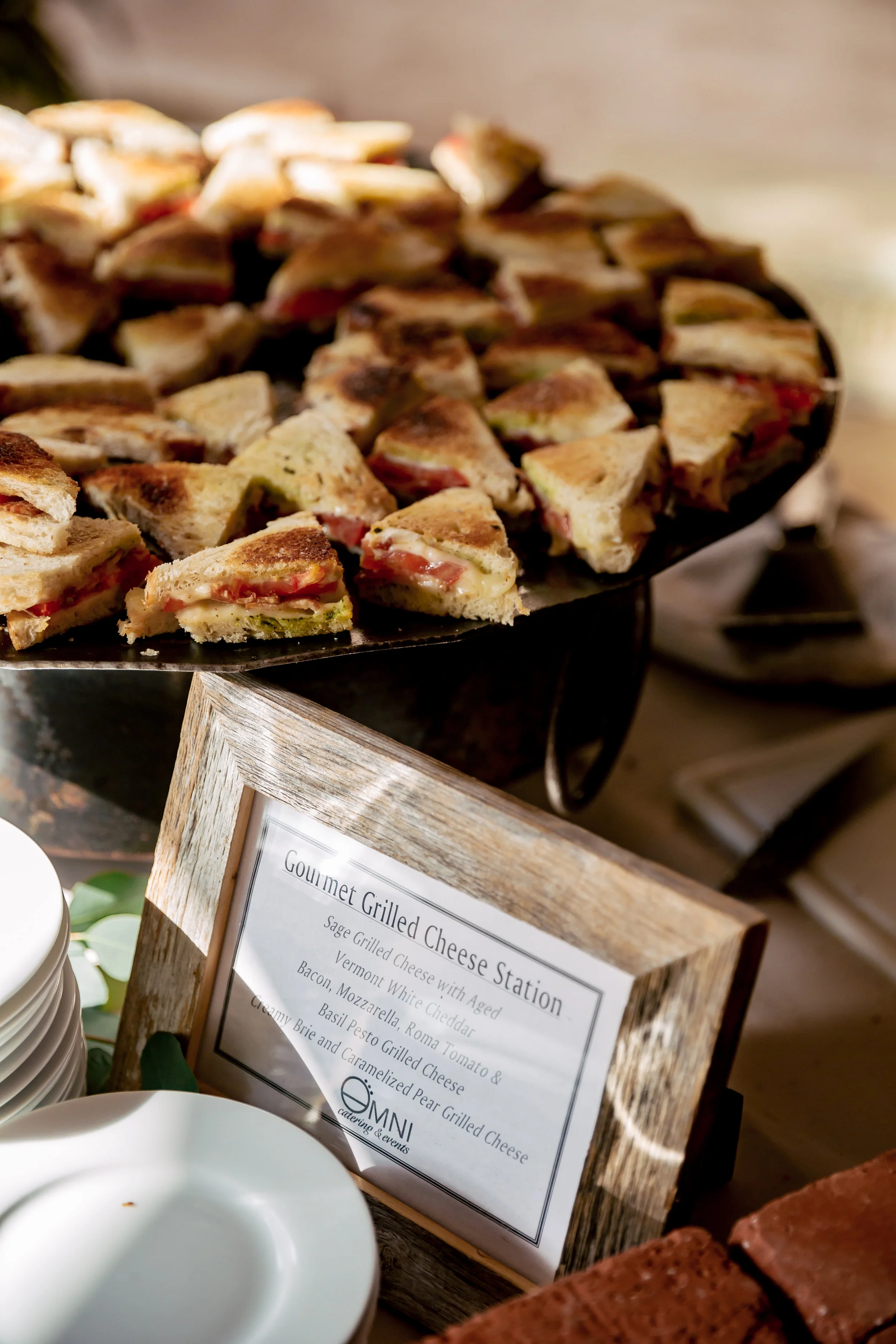 www.santabarbarawedding.com | Rewind Photography | Events by M and M | Santa Barbara Historical Museum | Grilled Cheese Bar