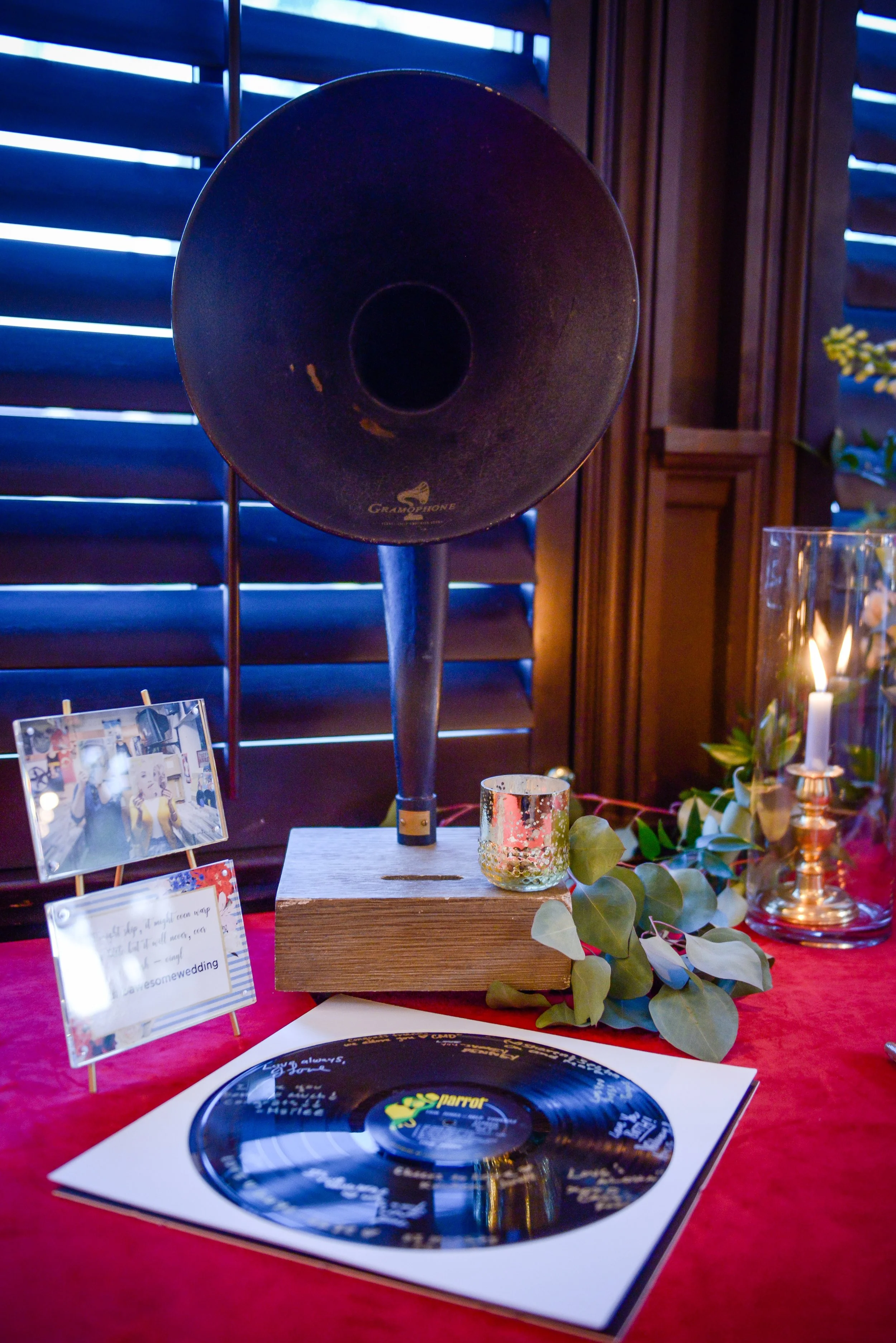 www.santabarbarawedding.com | Alice Keck Park | Santa Barbara Club | Half Full Photography | Record Guest Sign In