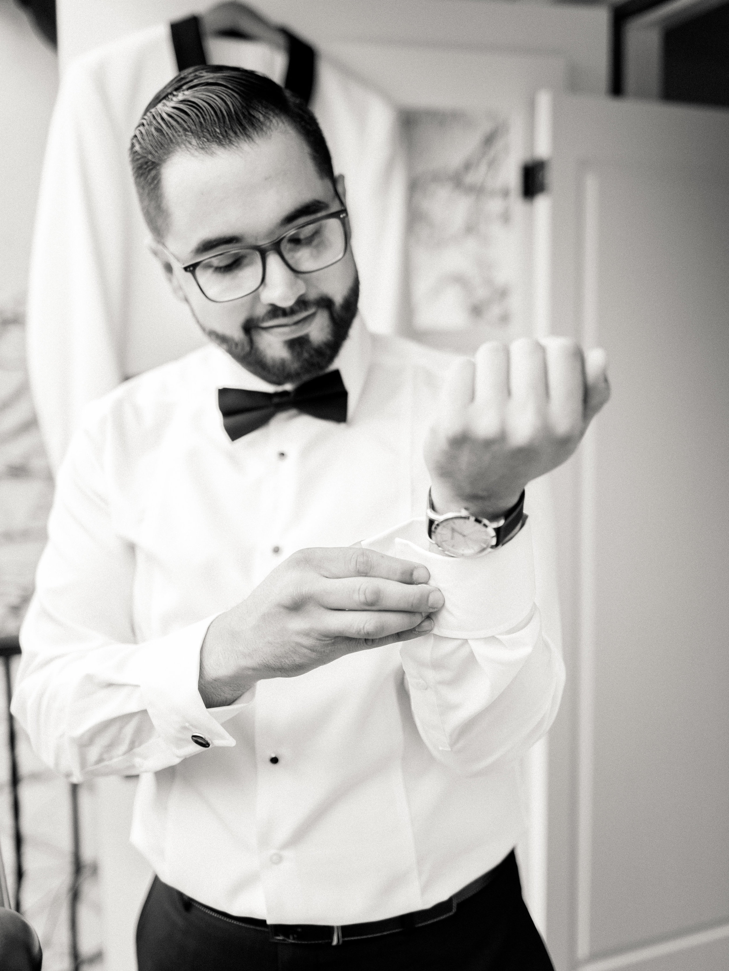 www.santabarbarawedding.com | Hotel Californian | Kiel Rucker | Groom getting ready