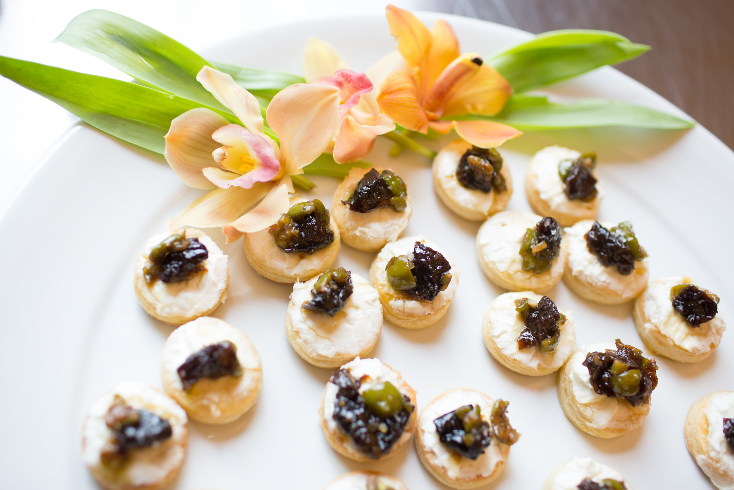 Santa Barbara Wedding Style | The Granada Theatre | Savoir Faire Catering | Kelsey Crews Photo