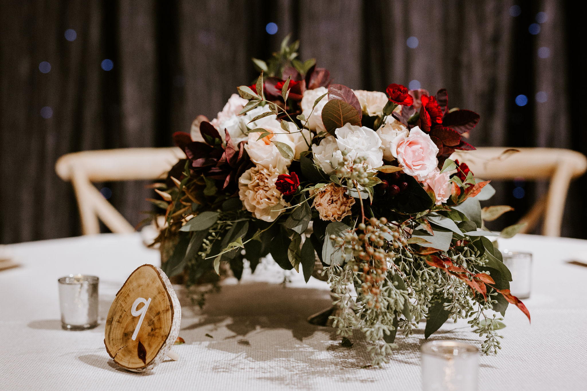 www.santabarbarawedding.com | Geoff and Lyndsi Photography | Santa Barbara Museum of Natural History | Jamie Mangone of LuJane Events | Topa Flora | Table Flower Arrangements