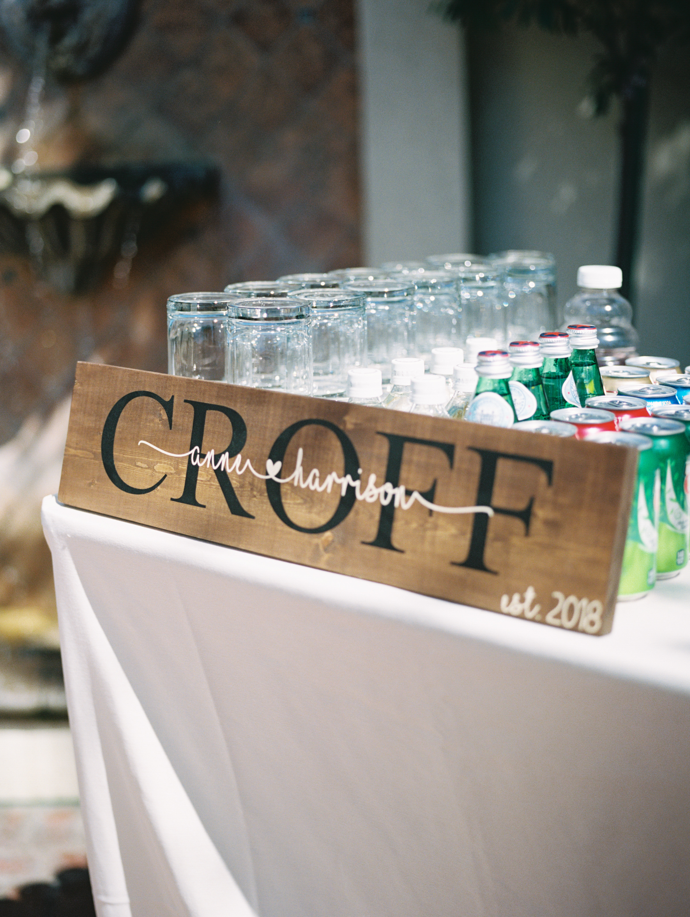 www.santabarbarawedding.com | Ryanne Bee Photography | The Santa Barbara Club | Refreshments and Custom Sign
