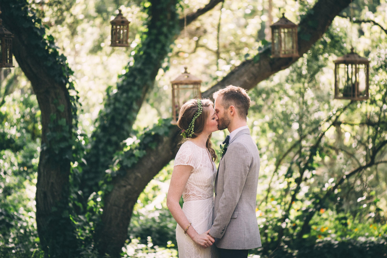 www.santabarbarawedding.com | Sarah Katherine Davis Photography | Santa Barbara Museum of Natural History | Wild Heart Events | Party Pleasers | Bride and Groom Share First Kiss