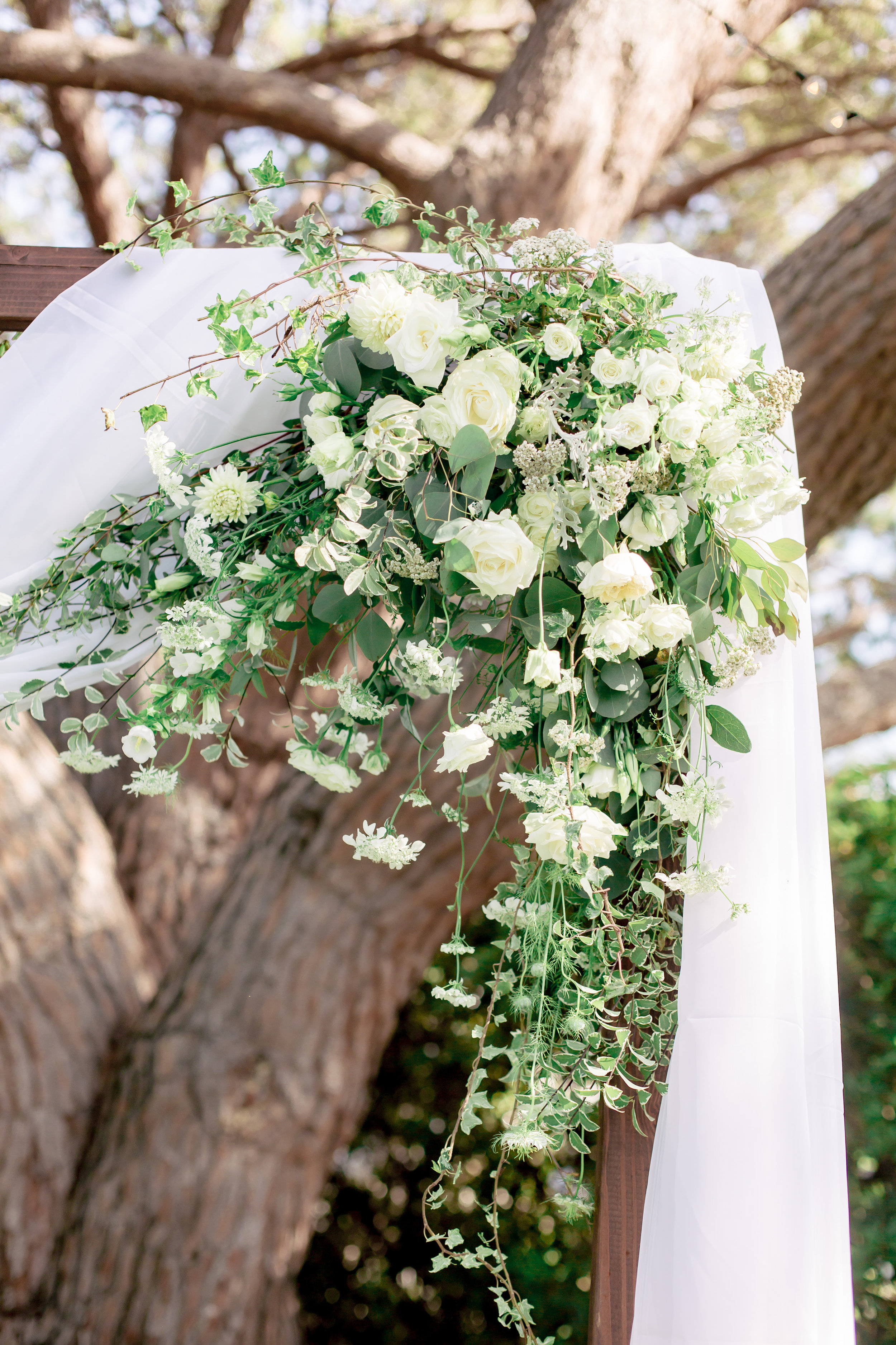 www.santabarbarawedding.com | Rewind Photography | Riviera Mansion | Alegria by Design | Margaret Joan Florals | Flowers on the Arbor