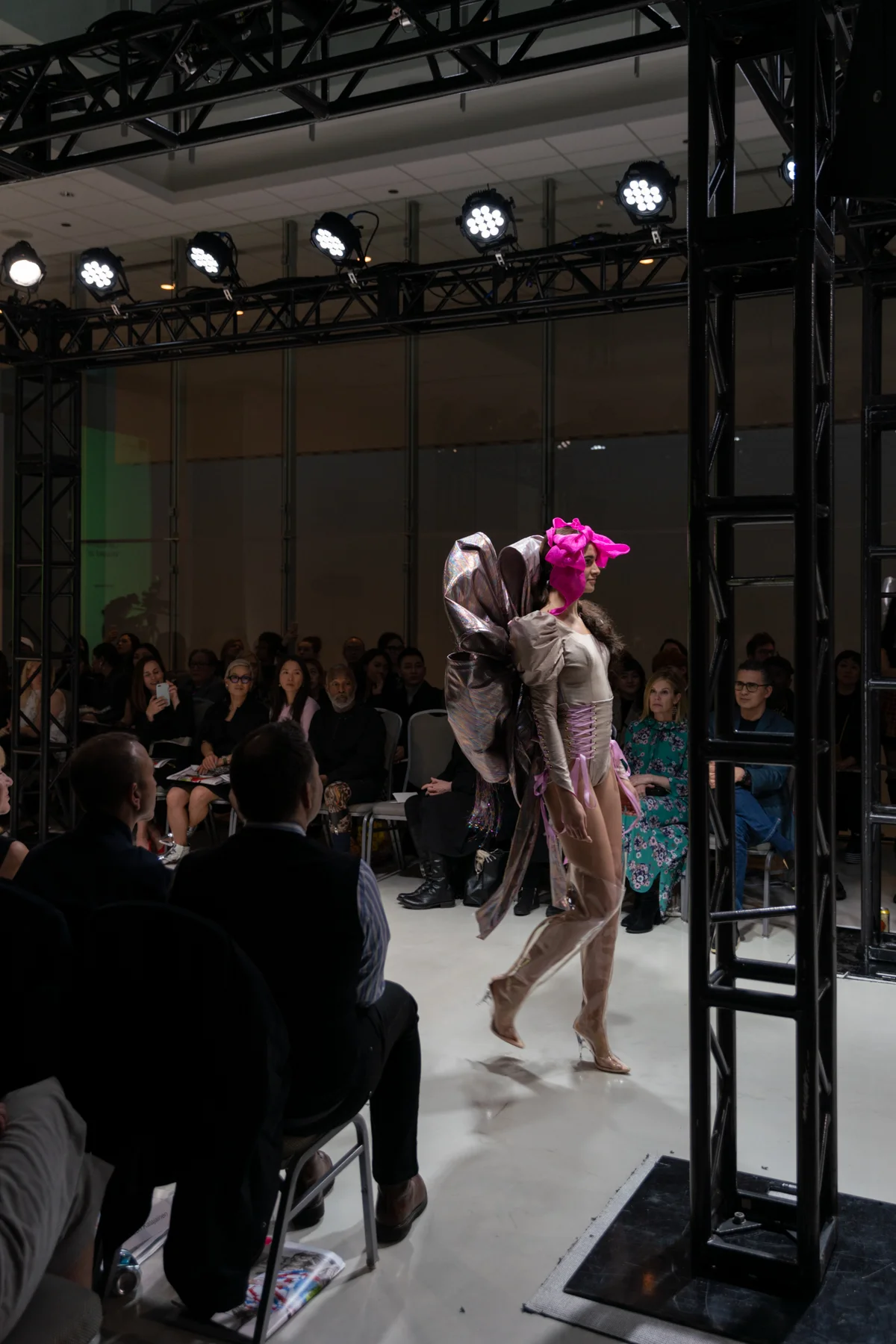 connor_fenwick_saic_fashion_event_lyons_04.jpg