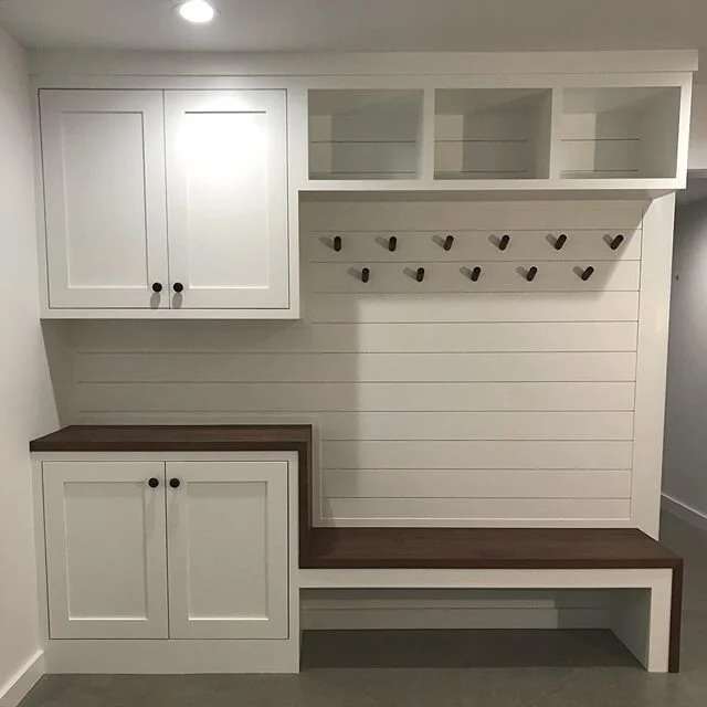 Built-in entryway bench and storage. #designbuild #cabinetmaker #woodworking #athensny #leedsny #catskillny #hudson #catskillmountains #hudsonvalley