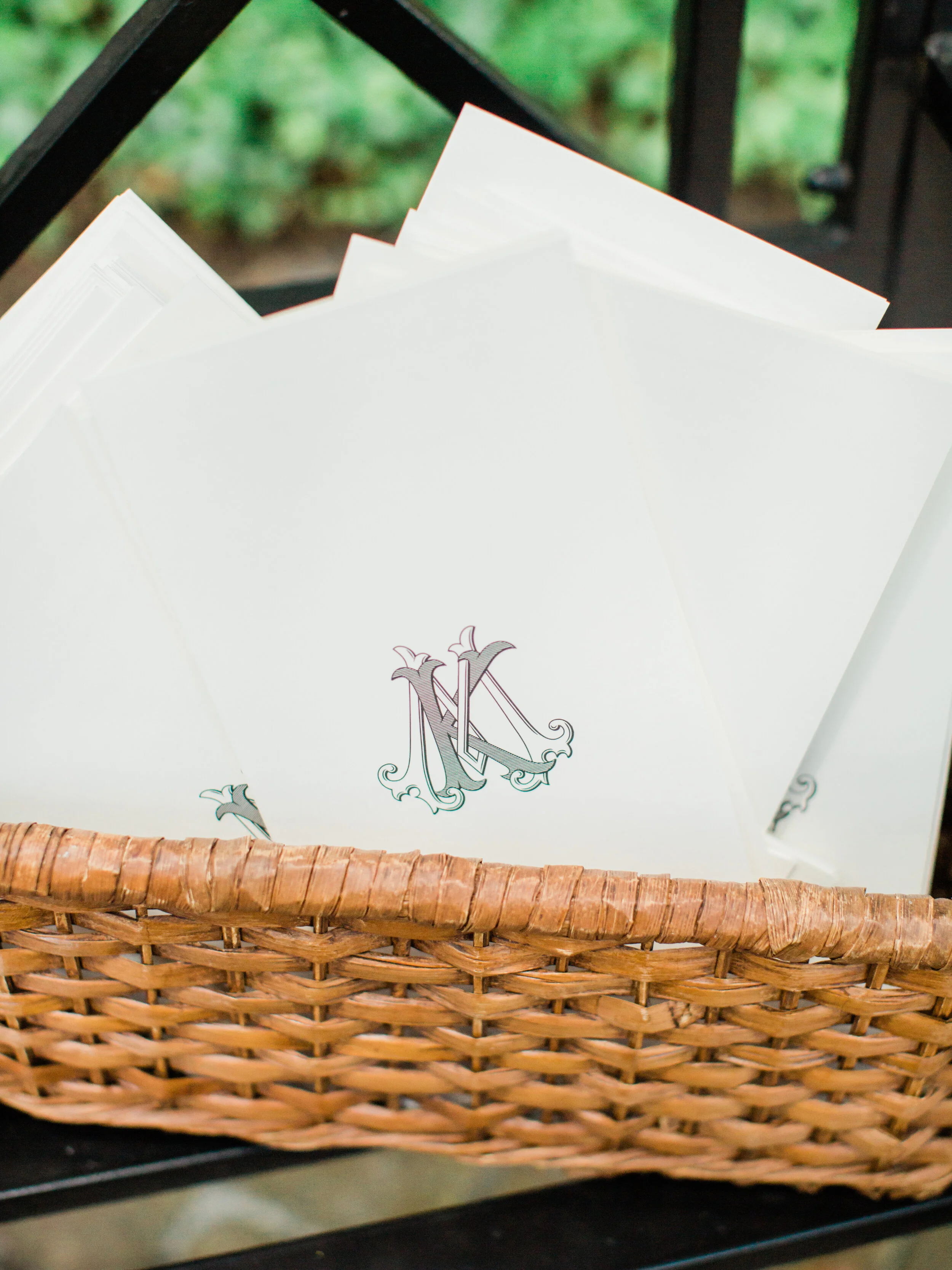  Mothershead-Kountz Wedding  The Governor Thomas Bennett House  Charleston, South Carolina  Photography: The Happy Bloom 