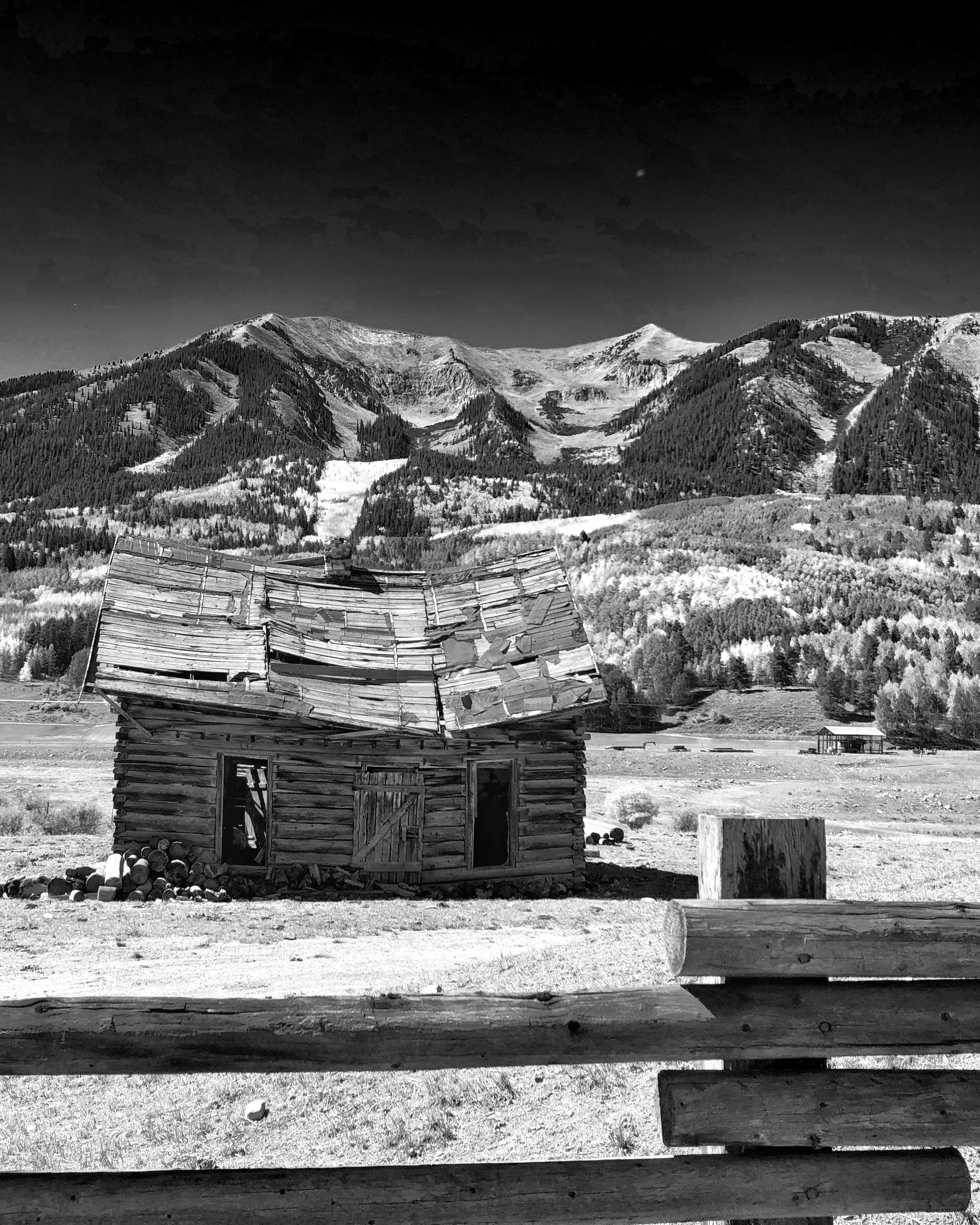 Crested Butte Fixer Upper Vertical Fence