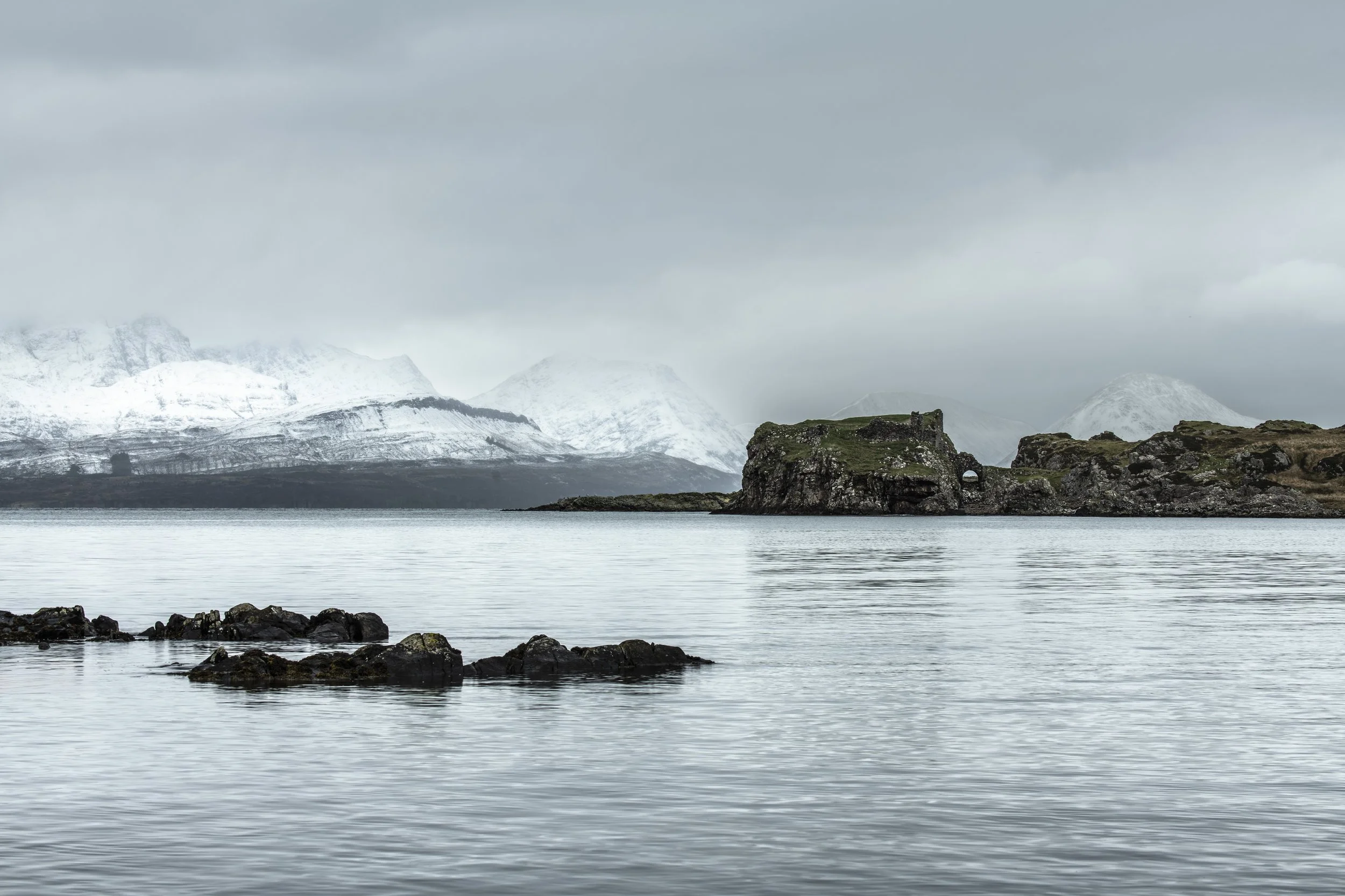 17 Tokavaig towards Cullin Mountains-2.jpg