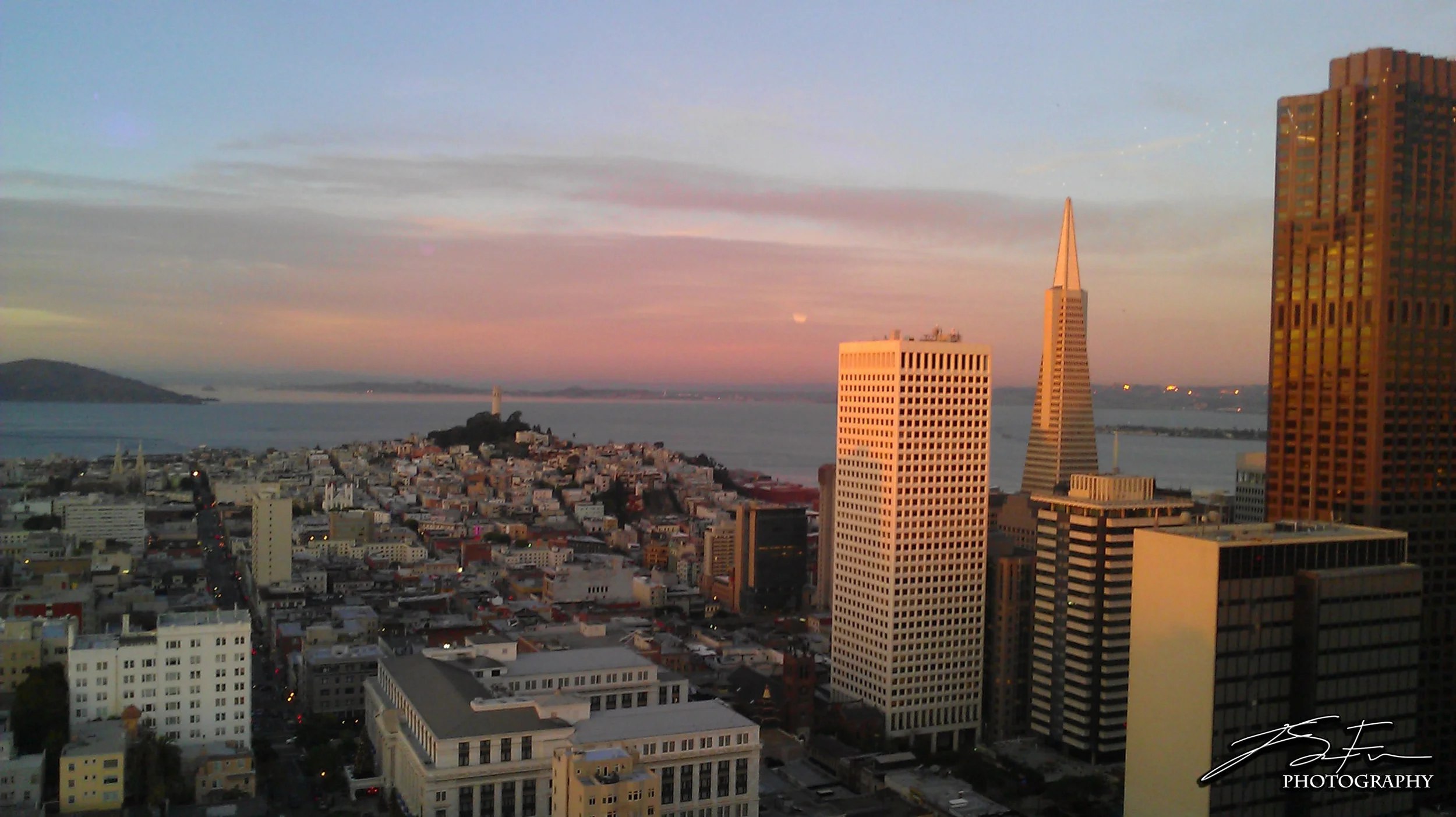 LOCATION: Grand Hyatt Hotel at Union Square &nbsp; &nbsp;• &nbsp; &nbsp;PHOTO: Jared SF, IAMMYCITYSFCAMERA: HTC One M7 &nbsp; &nbsp;• &nbsp; &nbsp;FILTER: None