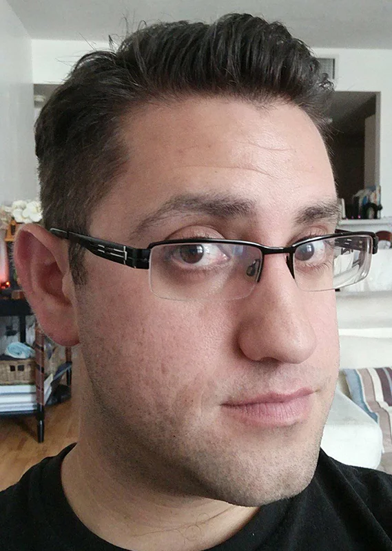 prada_profile.jpg