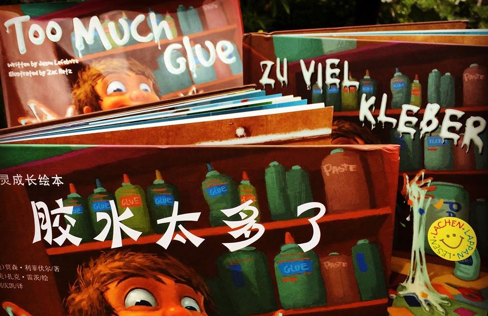 Too Much Glue is now available in Chinese and German!