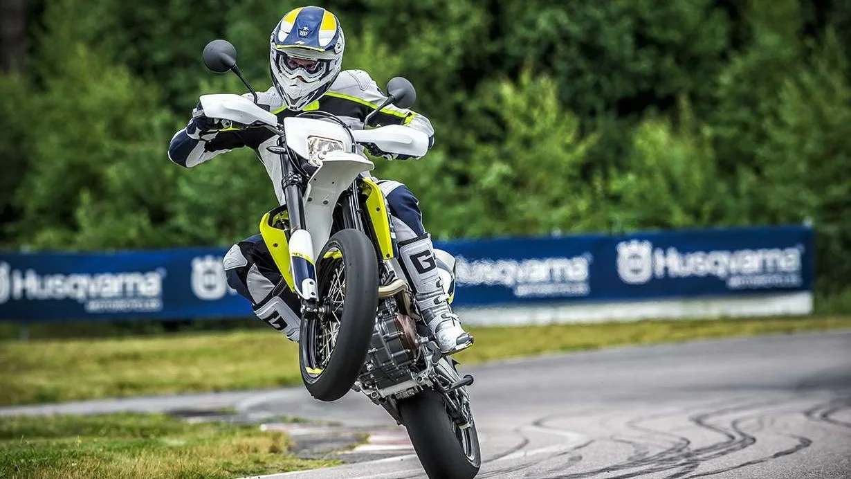 Here's How To Easily Make Any Dirt Bike Street Legal