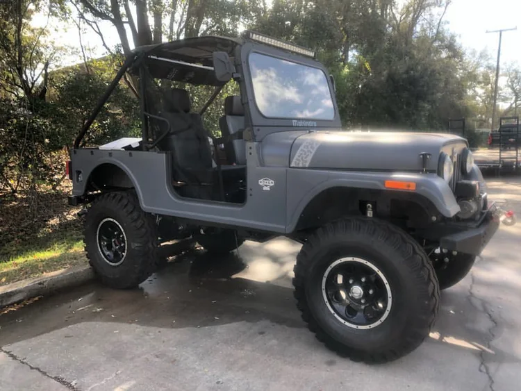 Mahindra Roxor 2022