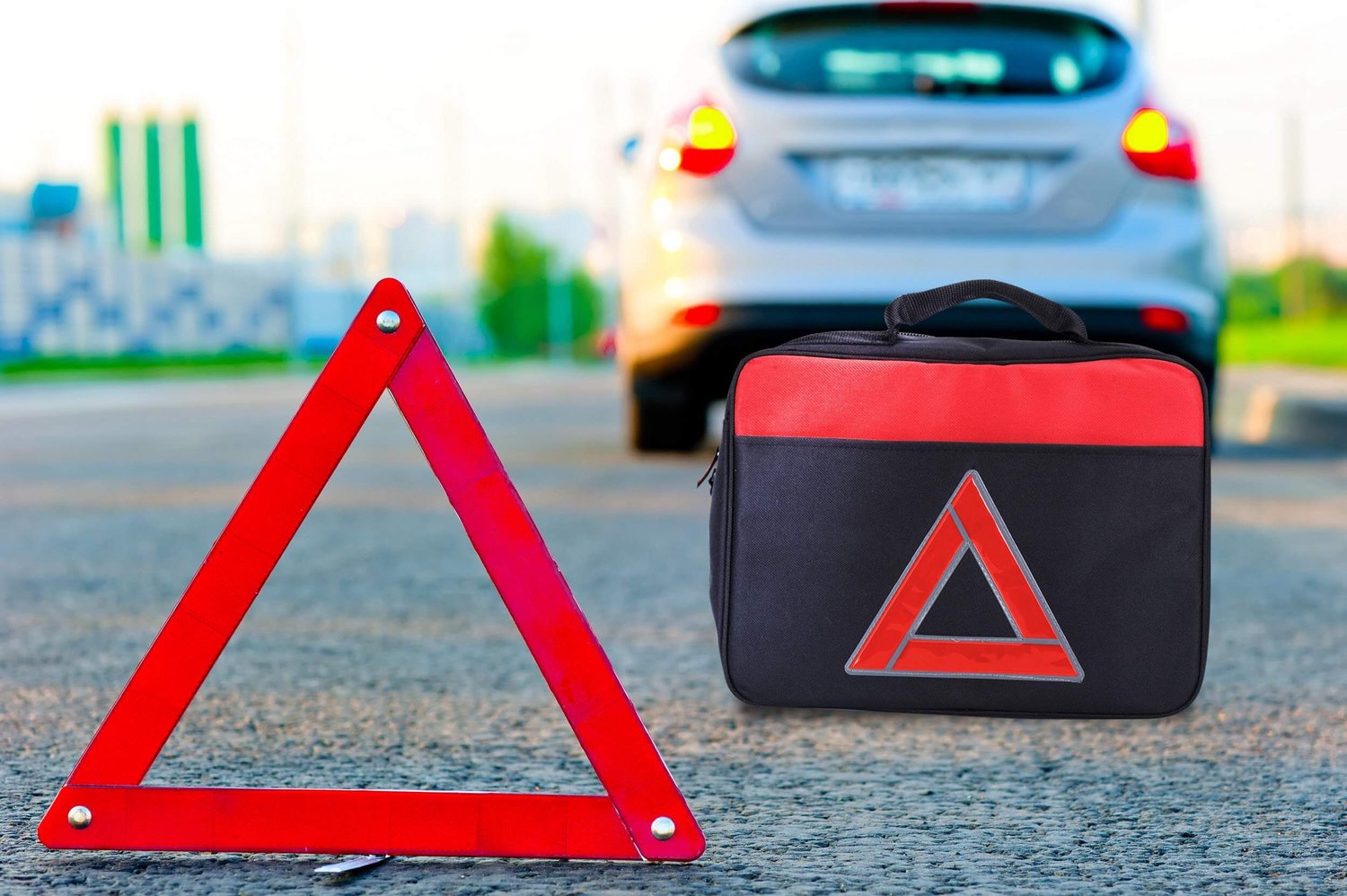 9 Things You Can Do With an Emergency Roadside Kit in Your Car — Dirt Legal