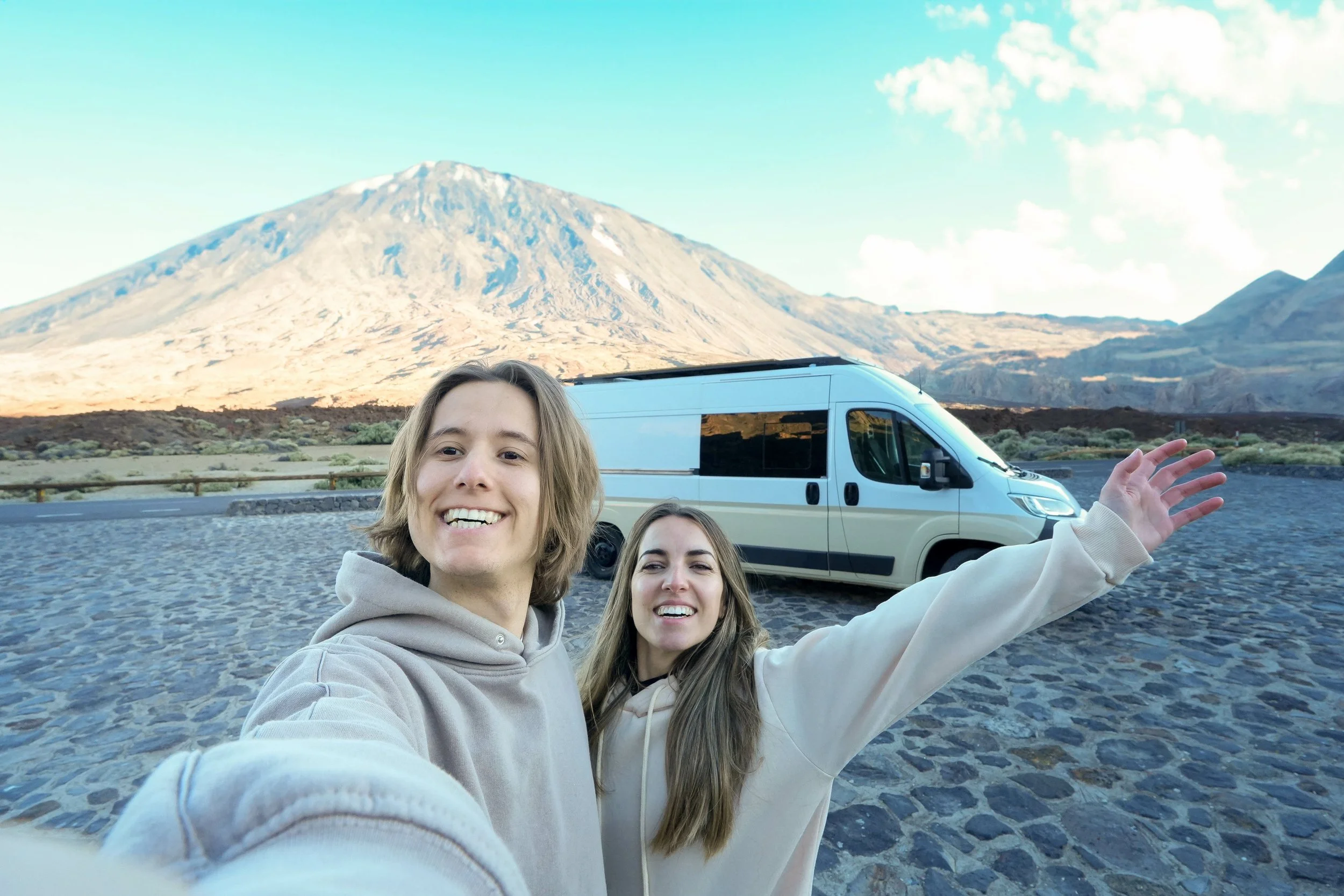 Spread Joy on the Road: 6 Simple Acts of Kindness for Your RV Adventure