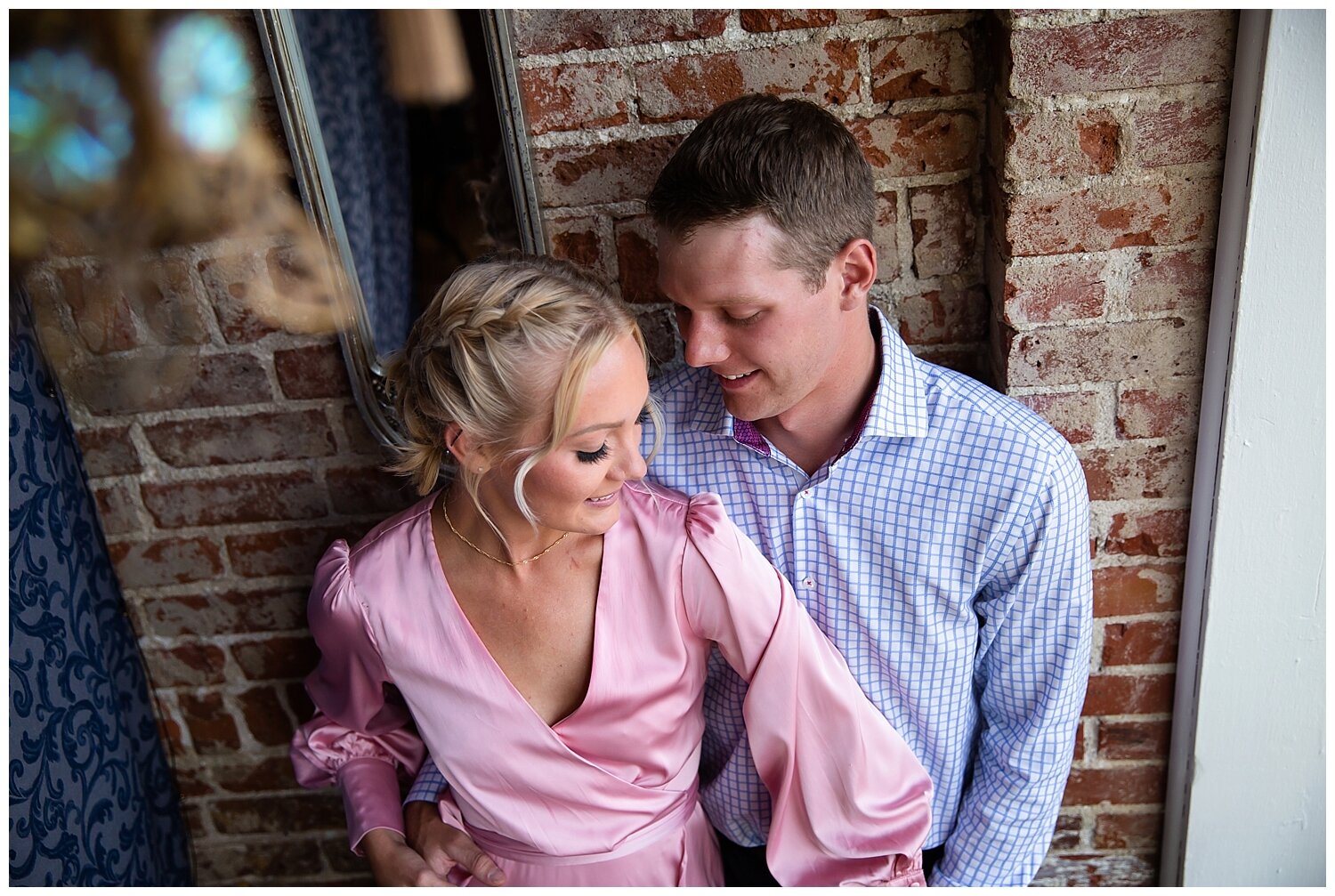 Sienna Wine Bar Engagement Shoot | Congress Park and City Park Engagement Shoot_0011.jpg