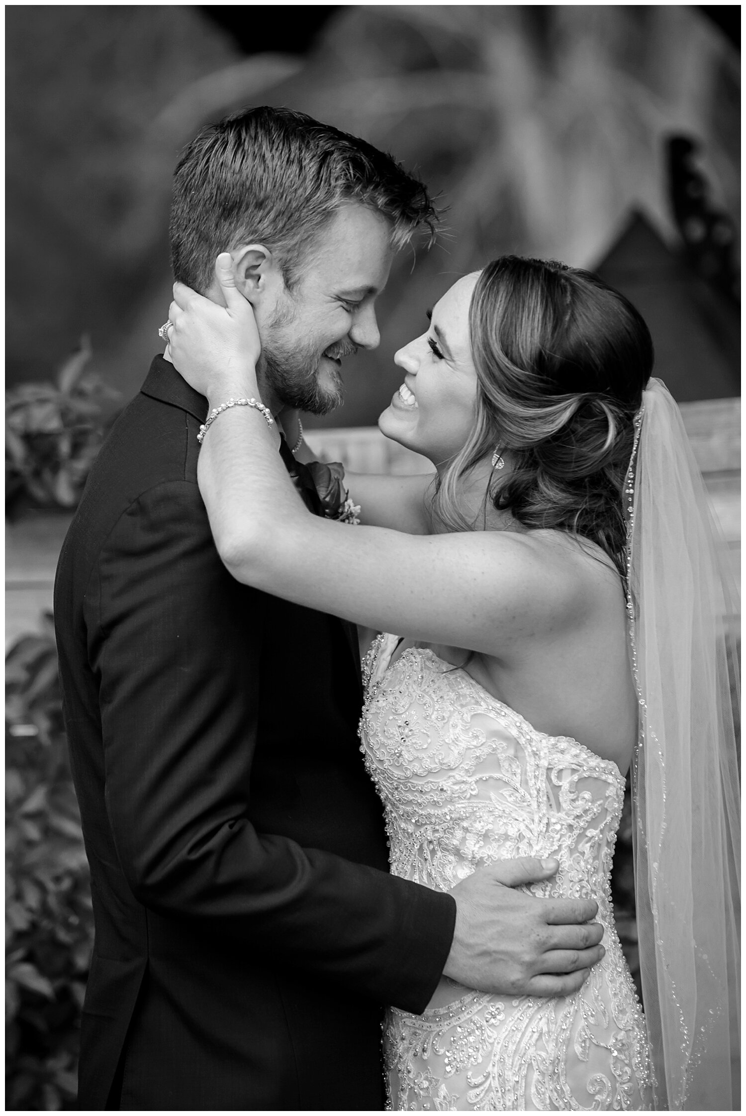 Colorado Wedding Photographer | GabrielleandChaseRaccoonCreekWedding_0102.jpg