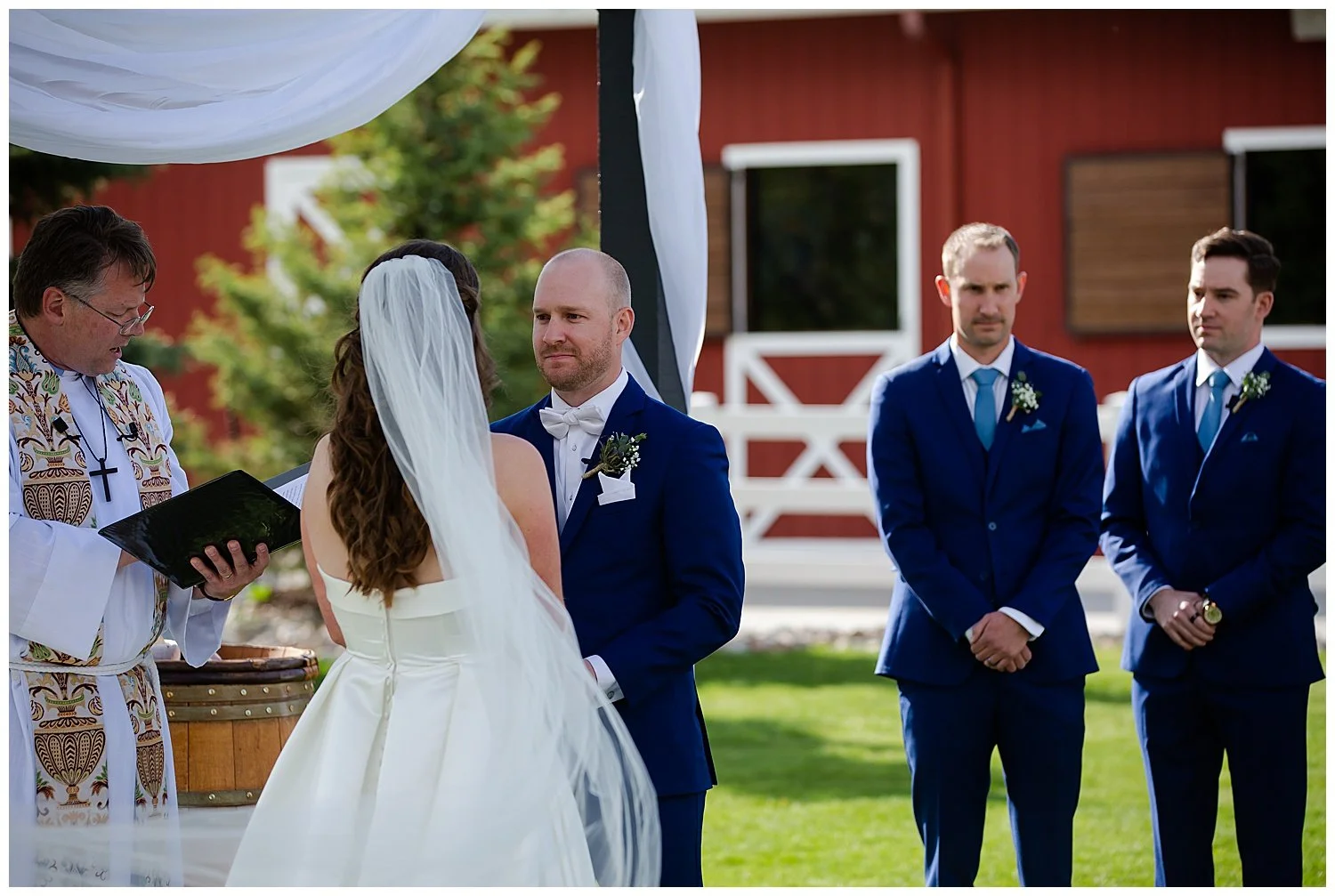 AnnaRileyCrookedWillowFarmsWedding_0066.jpg