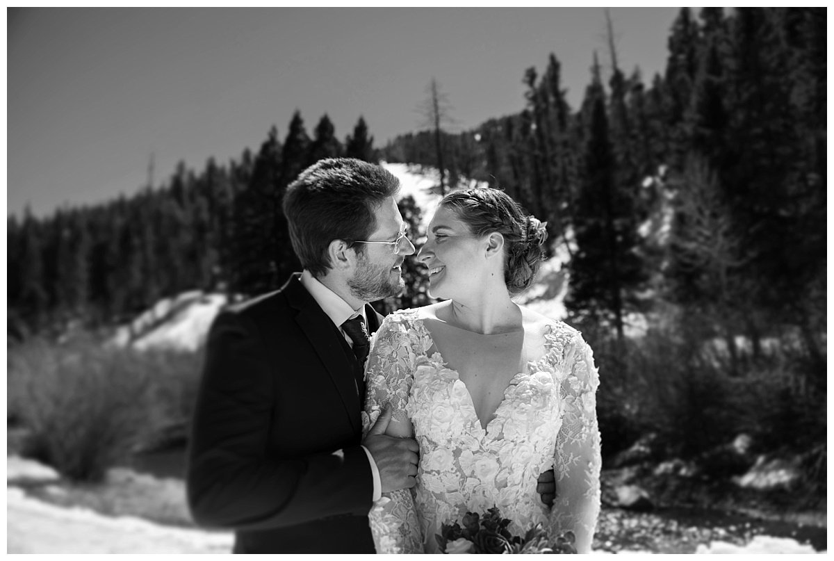 1264-skylar-and-jacub-ski-wedding.jpg