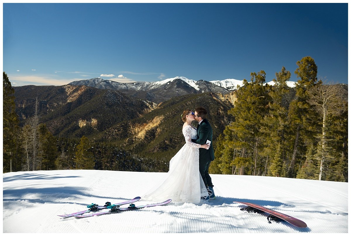 1873-skylar-and-jacub-ski-wedding.jpg