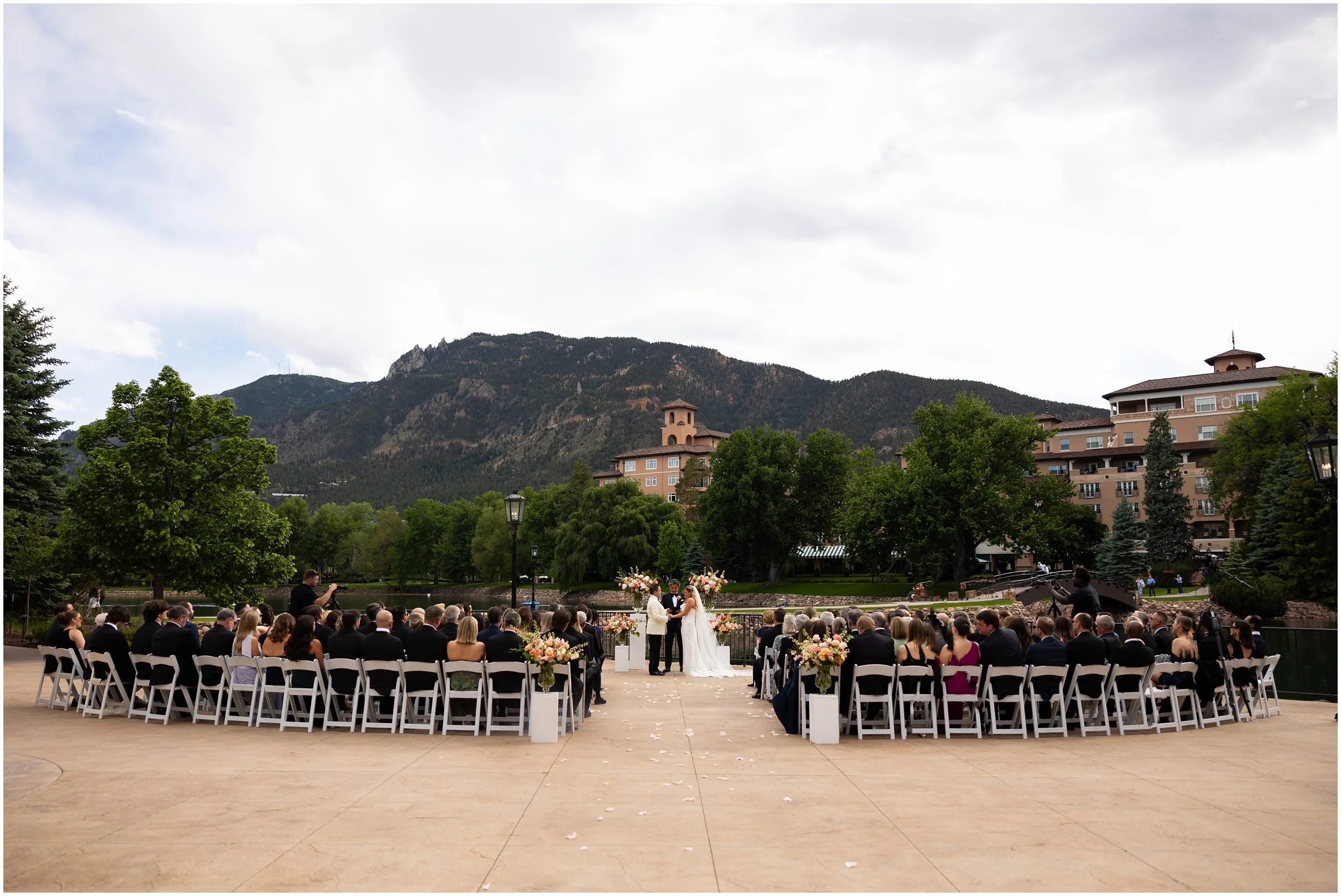 Liz + Marqeus122.jpg