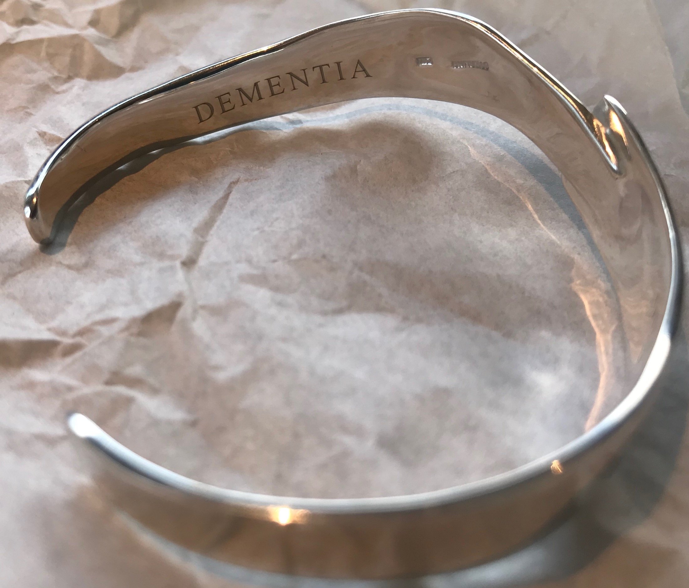 WristAssured  Identity Bracelet for Dementia or Alzheimers Who Wander