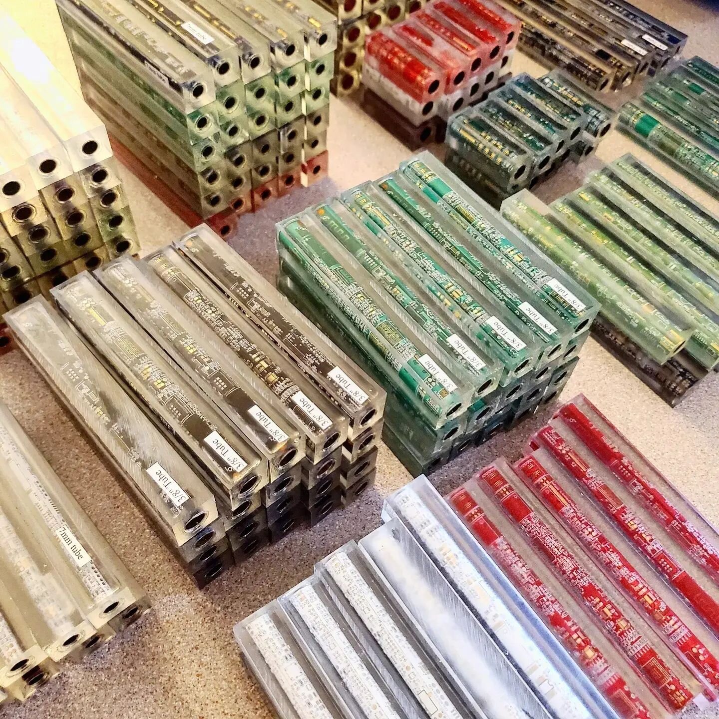 Looking forward to making lots of circuit board pens! If you need circuit board pen blanks, those are for sale at @knot_board

#penblanks #circuitboard #woodnotch #woodworking #circuitboardart