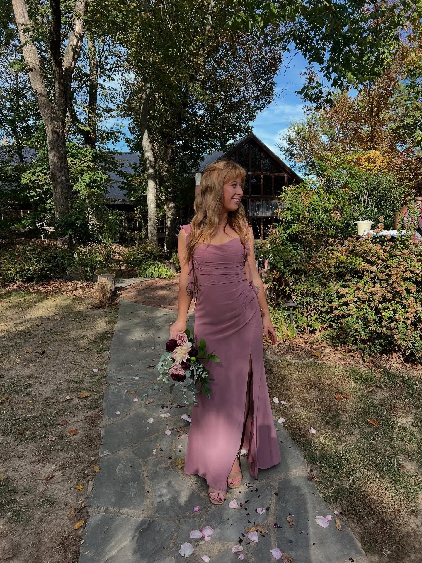 hair to match the dress for @kristyraeee 🔥 🌸 #nashvillehair #nashvillesalon
