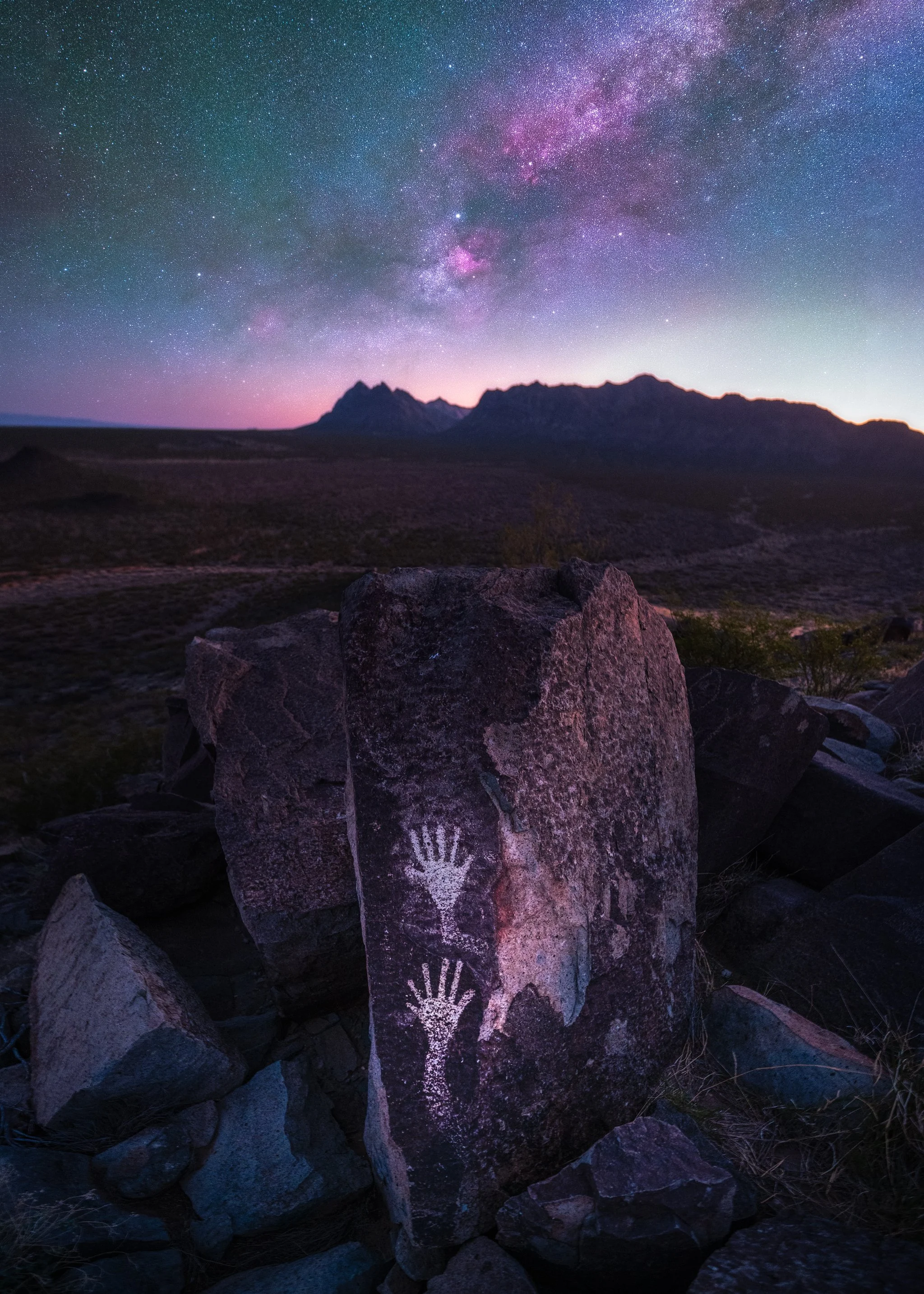 6-finger-hand-petroglyphs-3-rivers.web.jpg
