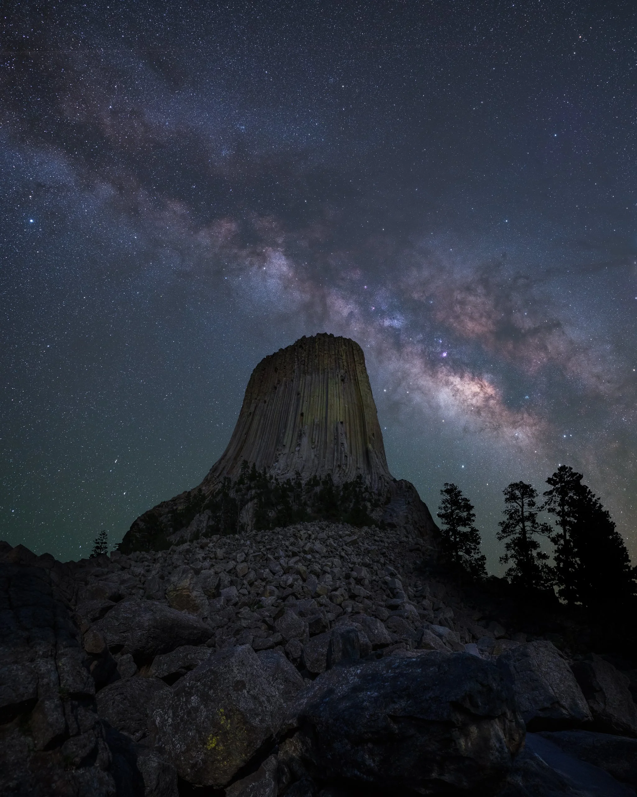 devils-tower-milky-way.web.jpg
