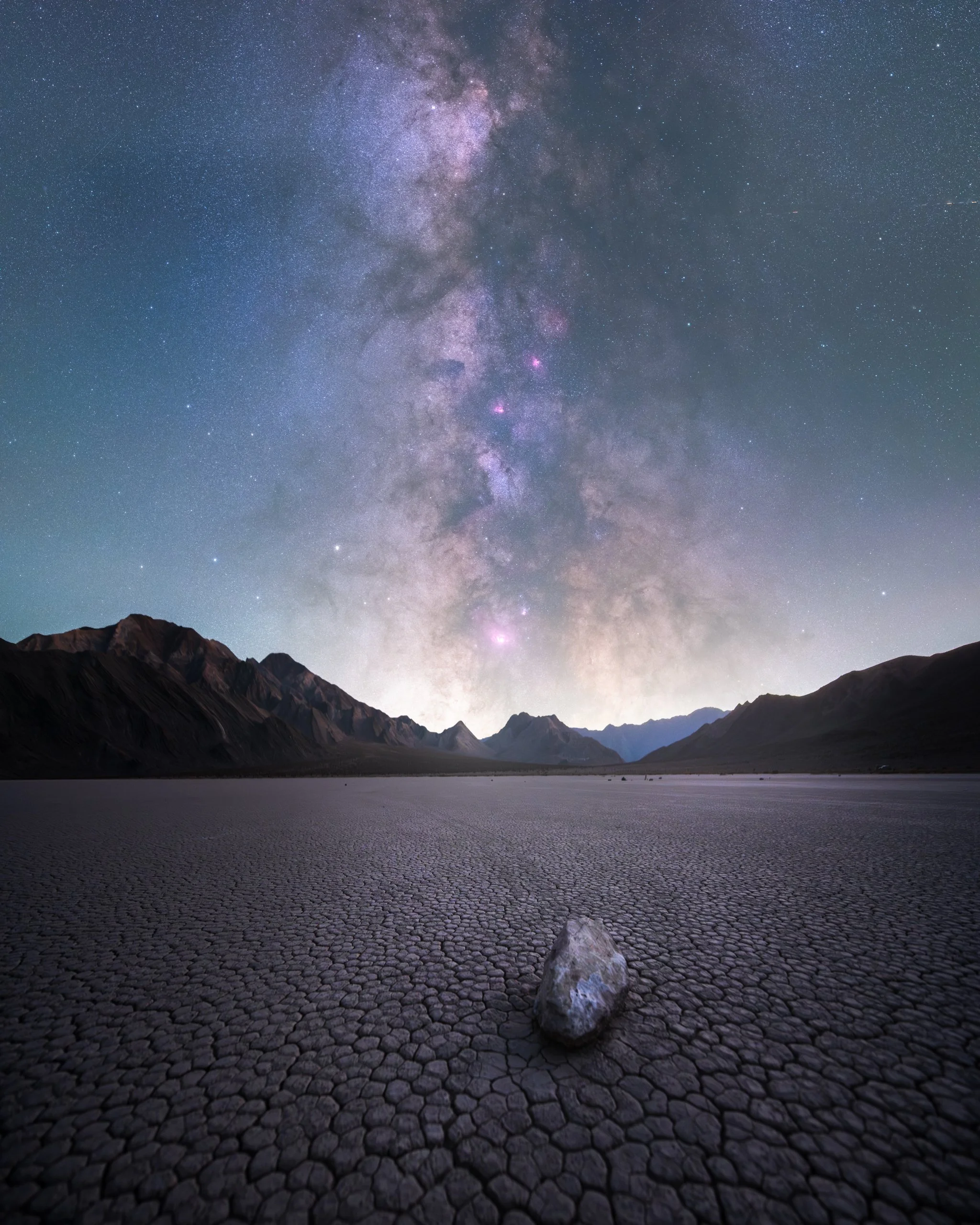 racetrack-milky-way.web.jpg
