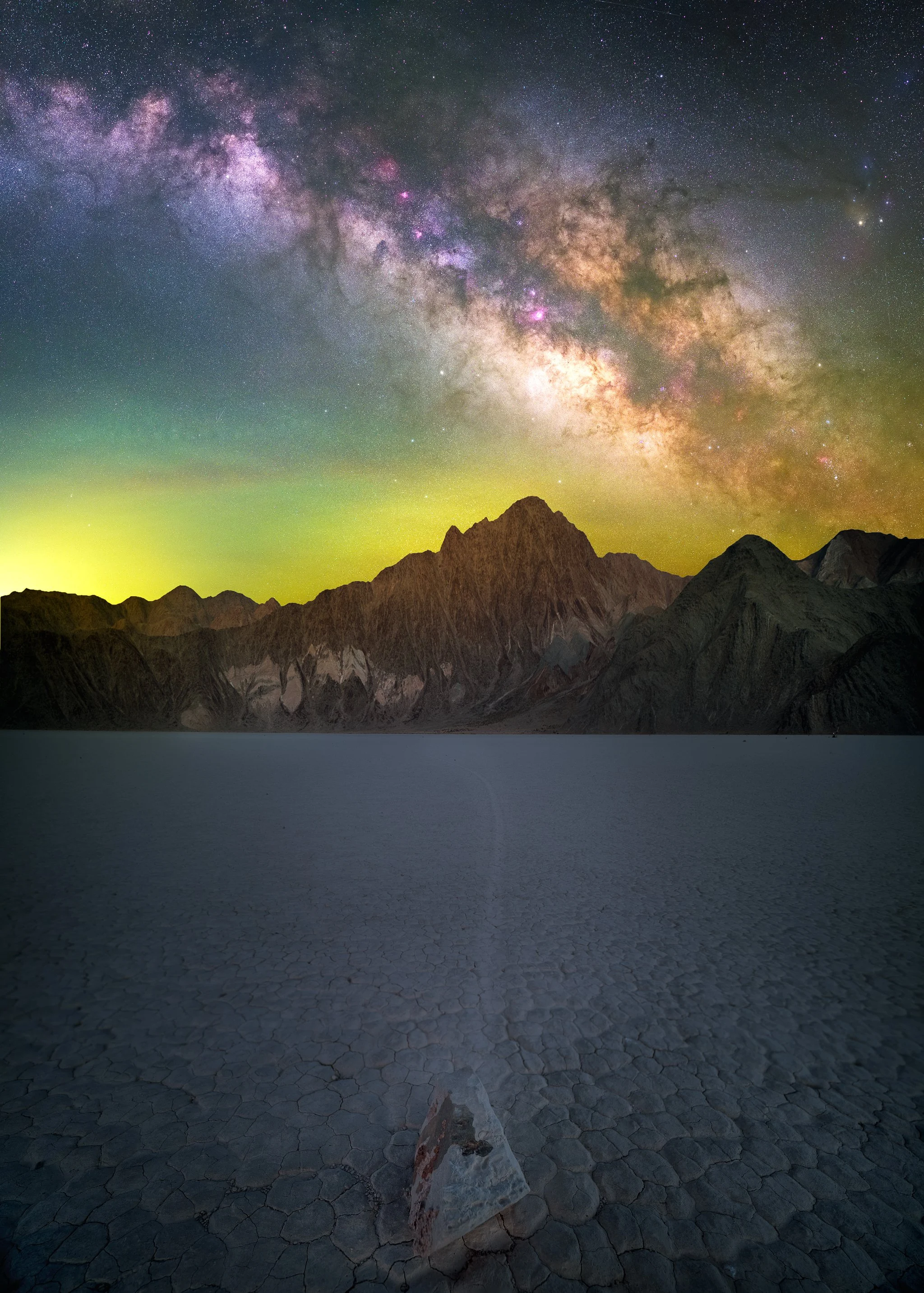 racetrack-playa-milky-way.web.jpg